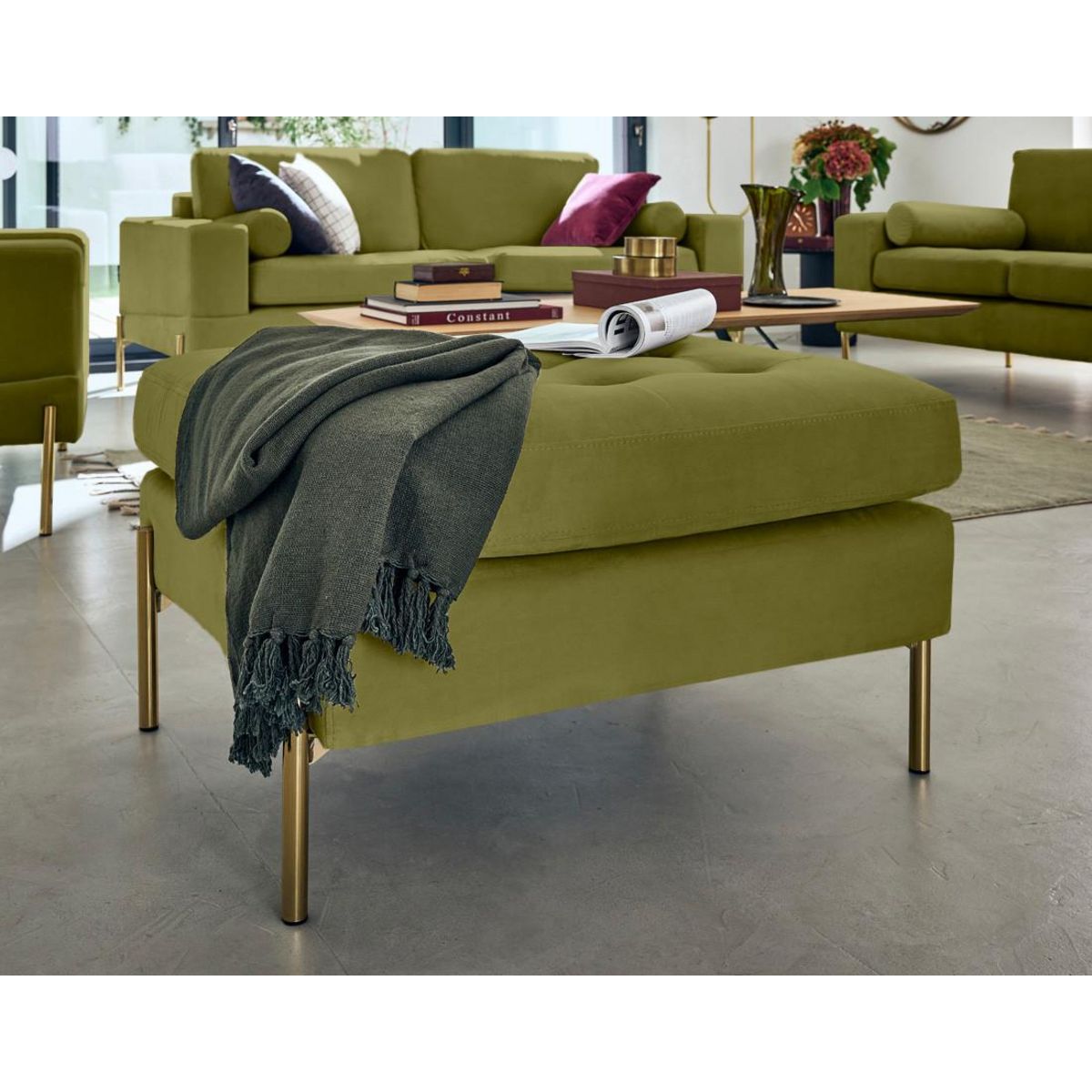 LISA DESIGN Isaure - pouf en velours