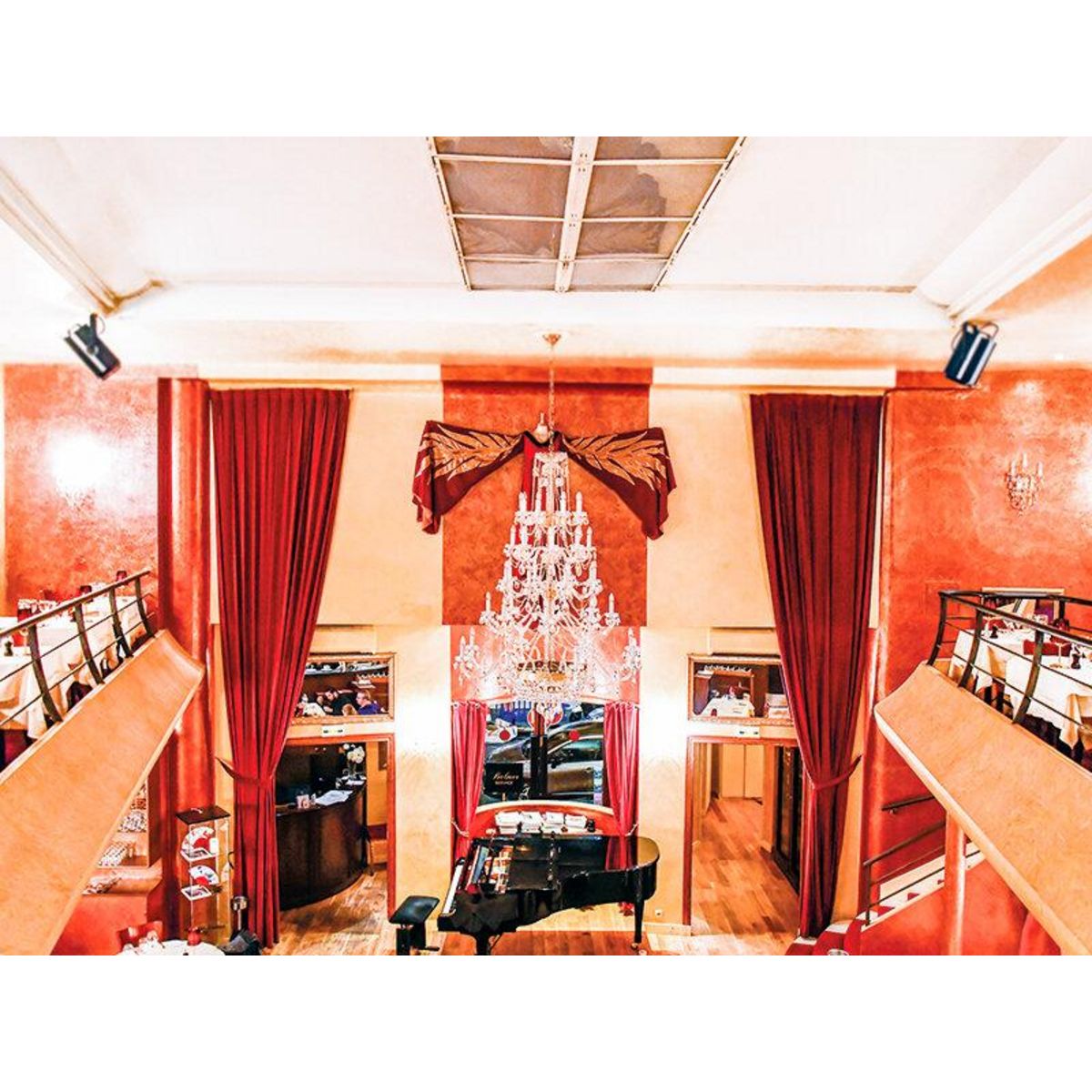 Smartbox Menu Lyrique 3 plats pour 2 personnes avec champagne et caviar à partager - Coffret Cadeau Gastronomie