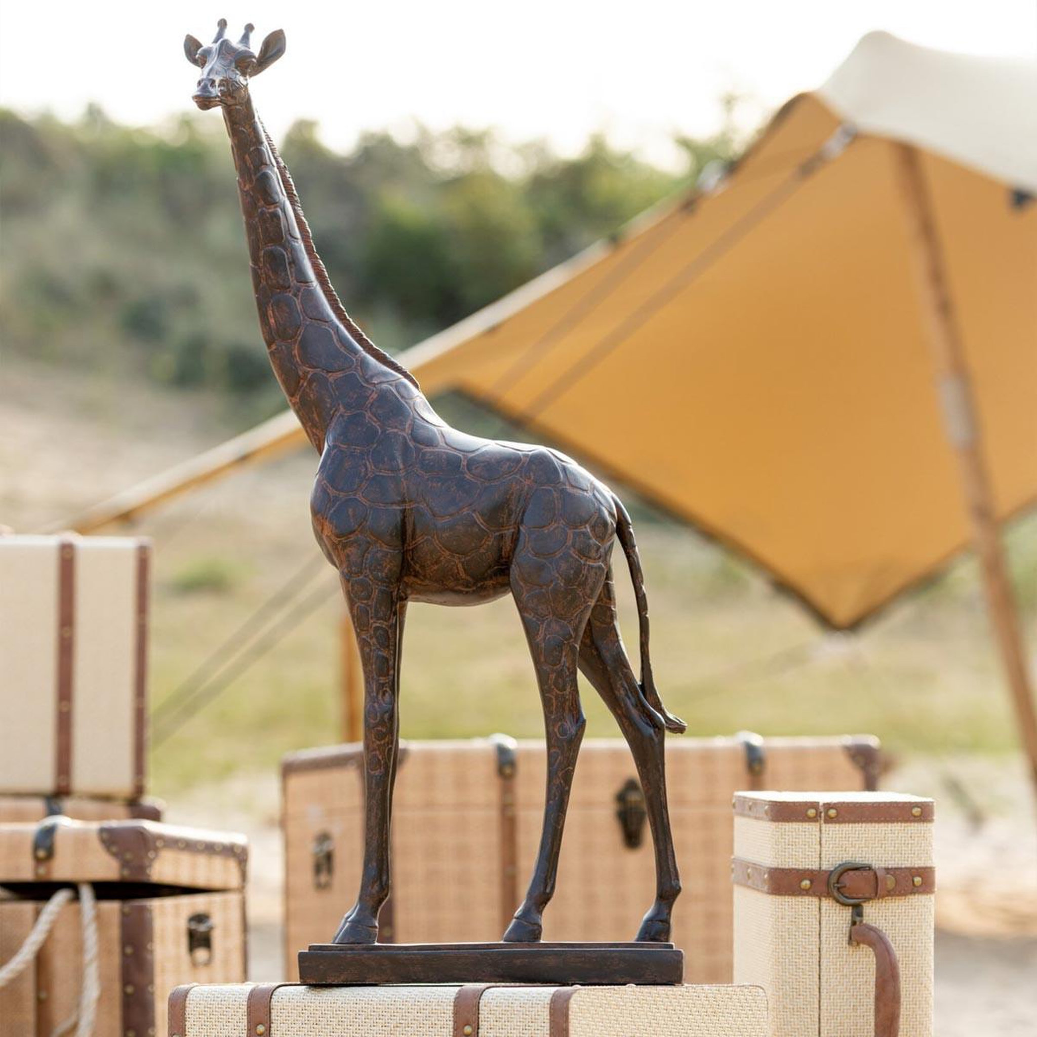 Voir la diapositive 2 : J-LINE Statuette déco  girafe  83cm marron