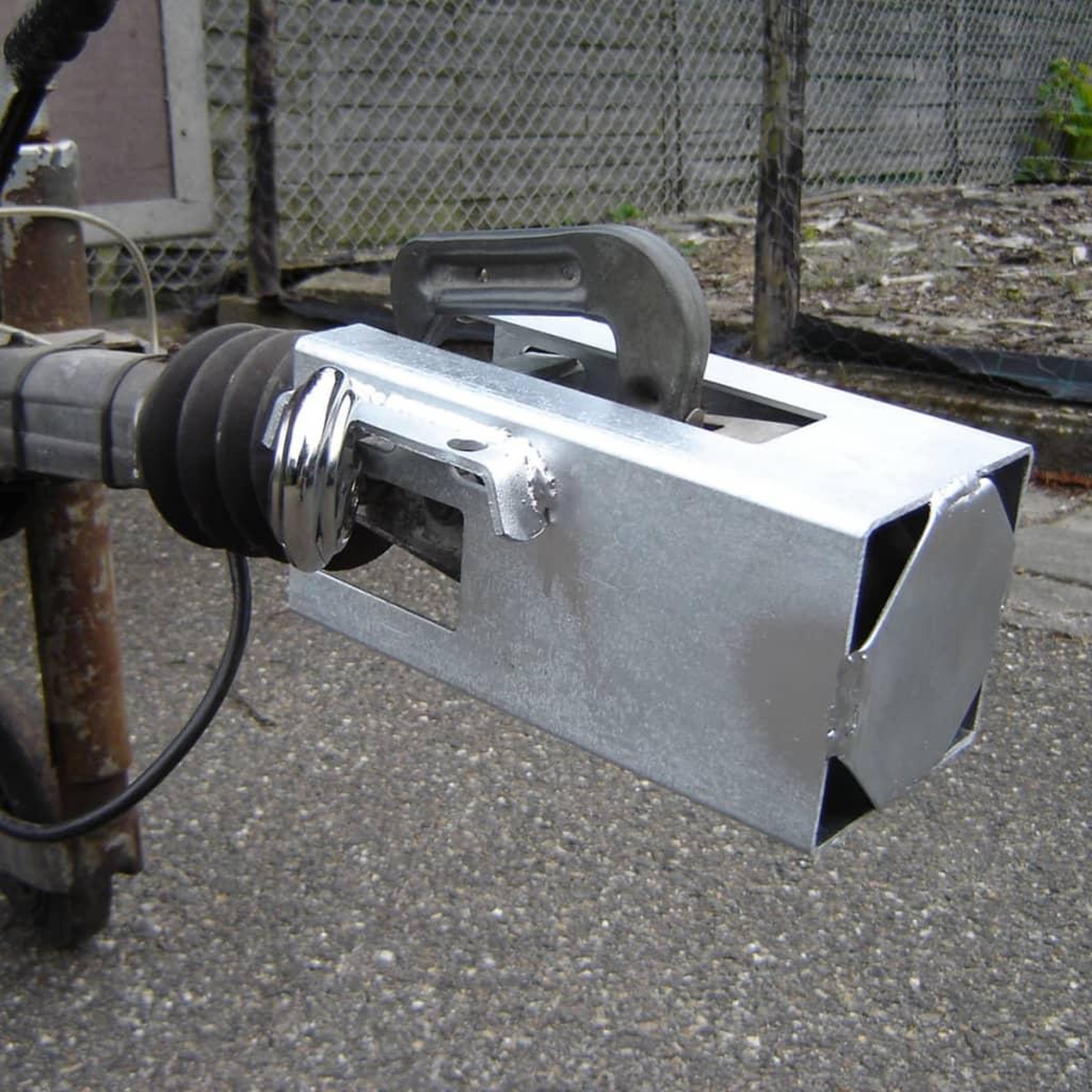 Voir la diapositive 1 : PROPLUS ProPlus Verrou d'accouplement avec serrure 110x110 mm 341325S