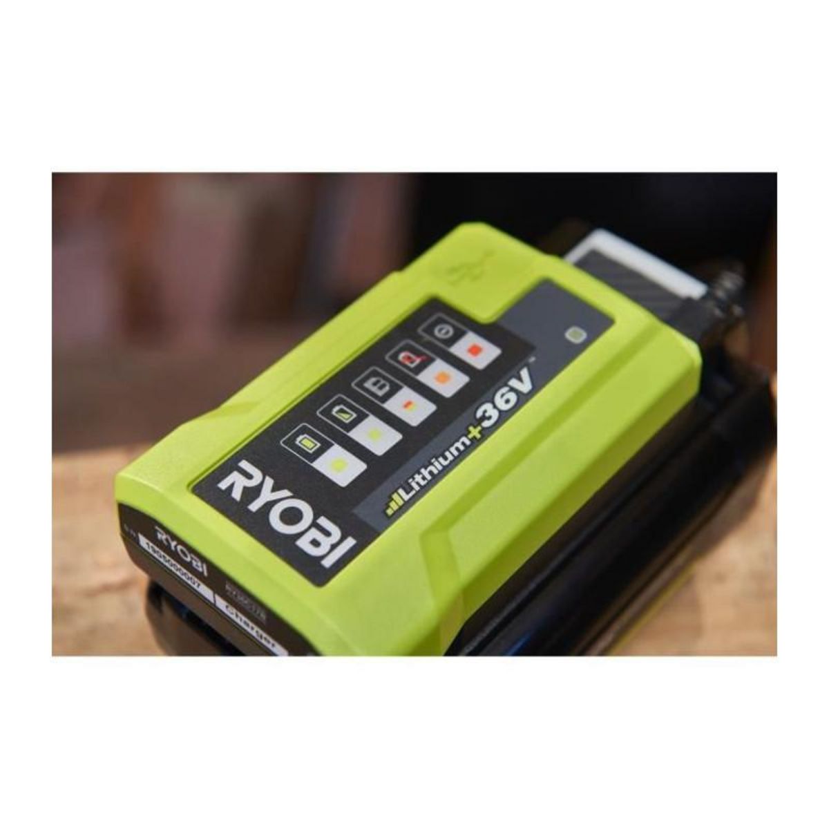 Ryobi Chargeur RYOBI 36V Lithium-ion 1.7Ah RY36C17A