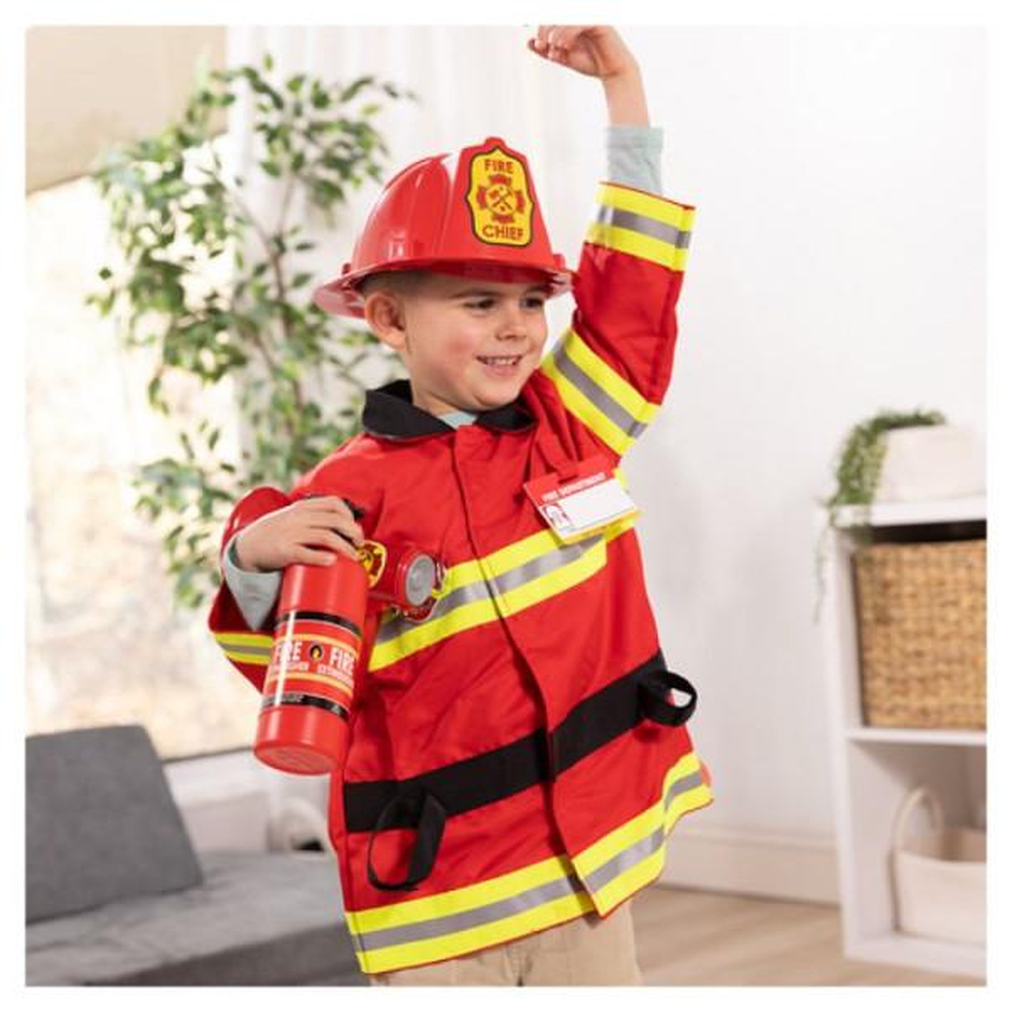 Voir la diapositive 3 : MELISSA & DOUG Pack pompier costume + accessoires melissa & doug