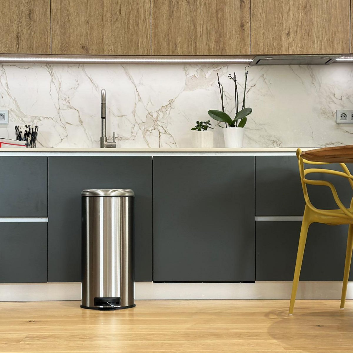 Kitchen move Poubelle de cuisine à pédale URBAN Argent Acier inoxydable 30L