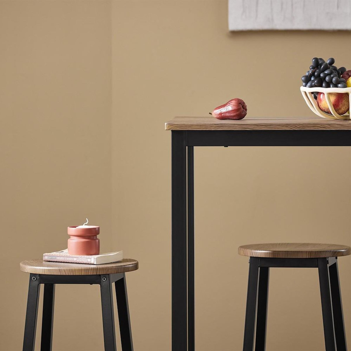 SOBUY SoBuy - Ensemble de table avec 4 tabourets à repose-pieds - Industriel - OGT22