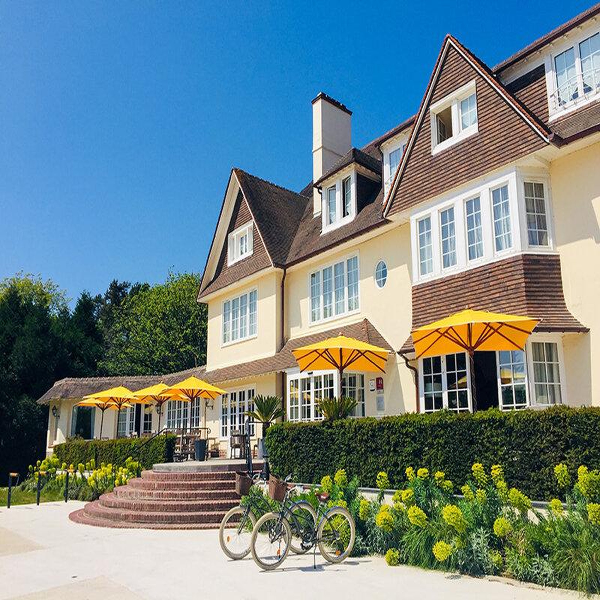 Voir la diapositive 4 : Smartbox 2 jours en manoir 4* avec dîner gourmand au touquet - coffret cadeau séjour