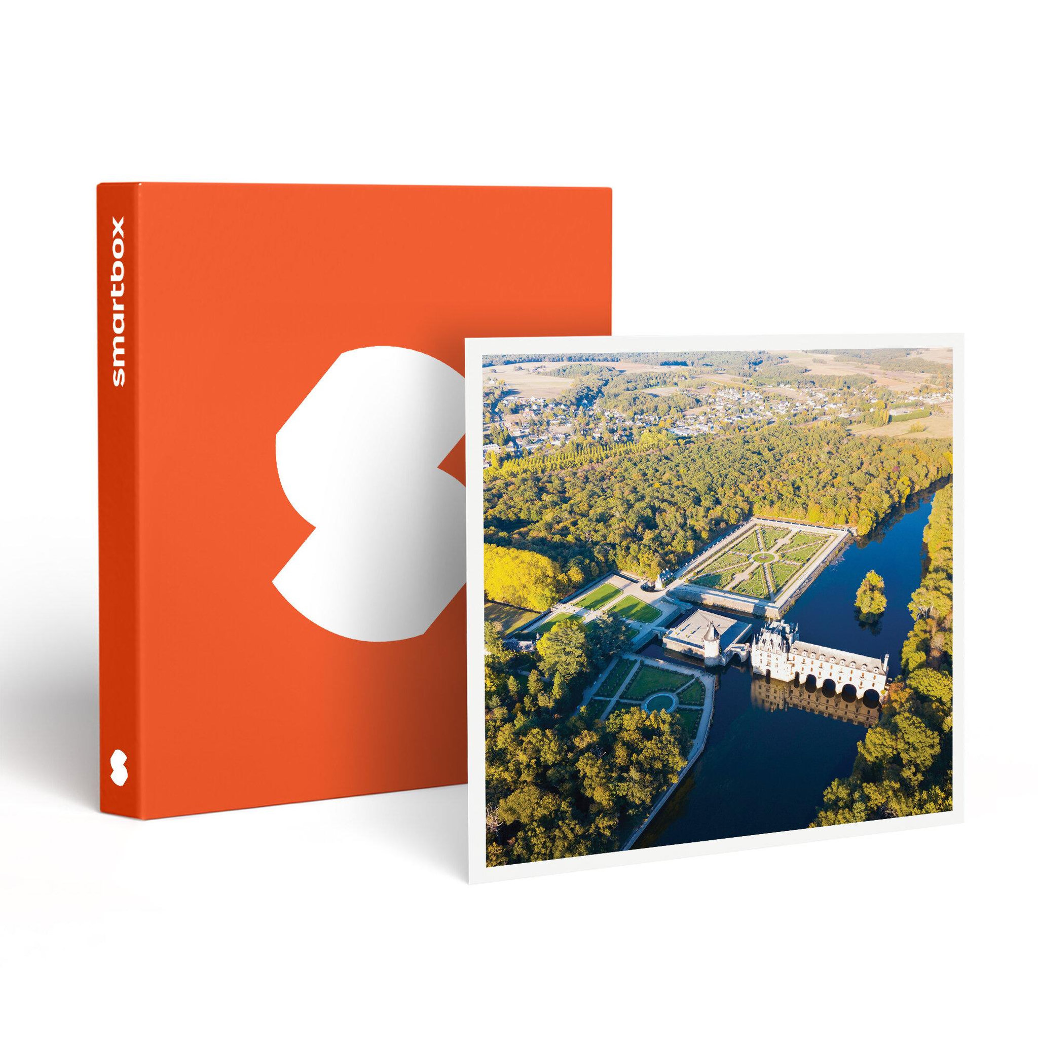Smartbox Vol en hélicoptère de 25 min au-dessus du château de chenonceau - coffret cadeau sport & aventure