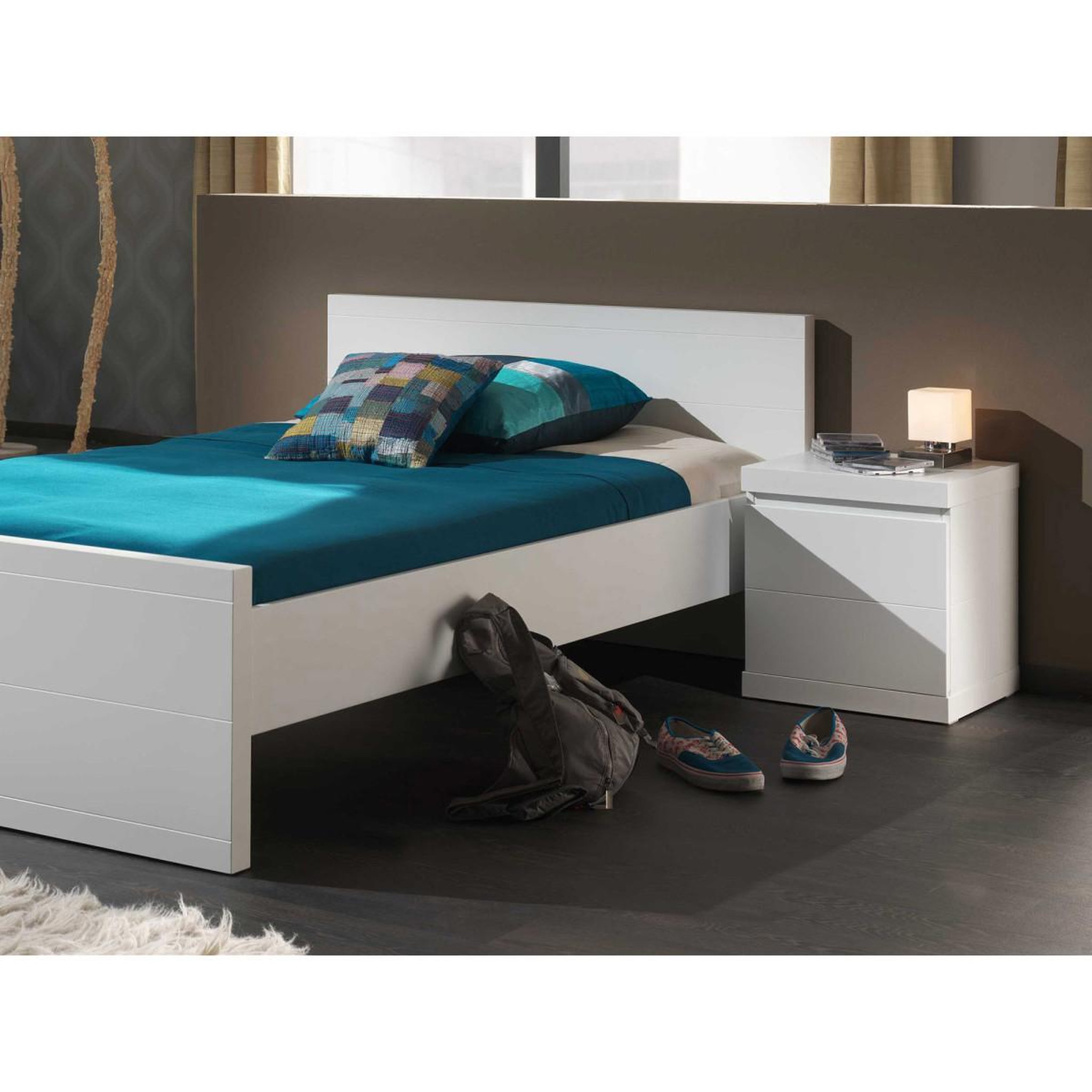 Voir la diapositive 3 : Paris Prix Table de Chevet Enfant  Lara  55cm Blanc
