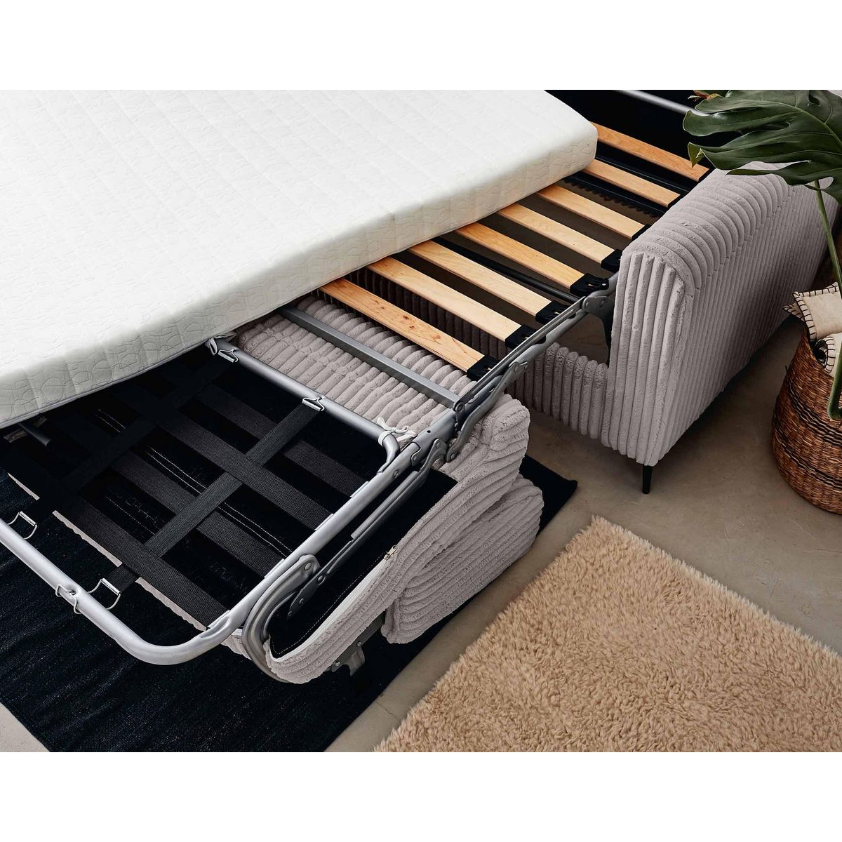 LISA DESIGN Owen - canapé 3 places convertible express couchage quotidien 140 cm matelas 12 cm en velours côtelé grosses côtes