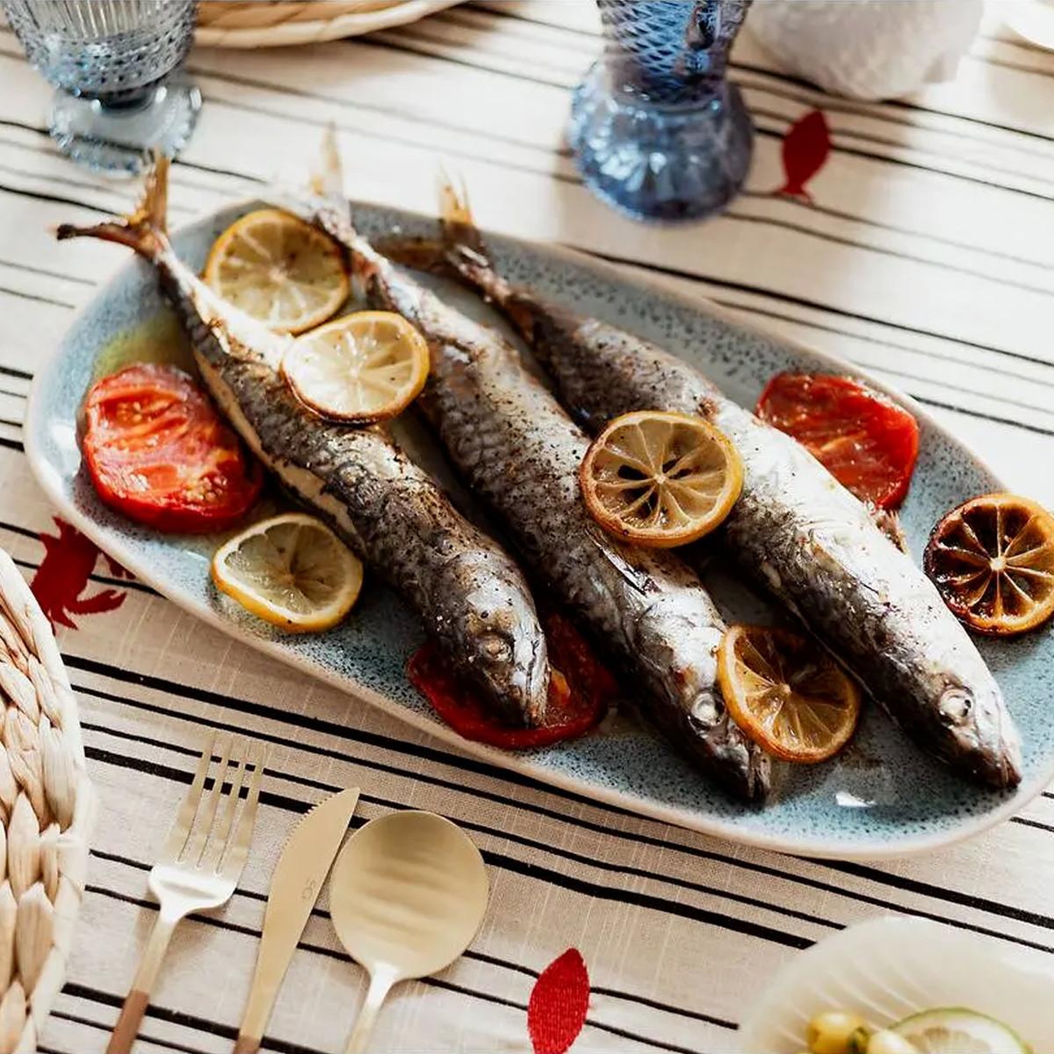 Voir la diapositive 2 : SECRET DE GOURMET Plat de Présentation Ovale  Pia  38cm Bleu