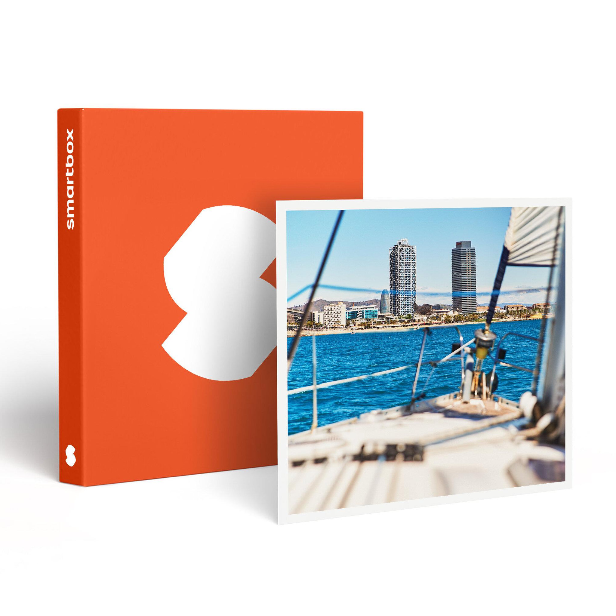 Smartbox Croisière au coucher du soleil : 2h en catamaran pour 2 personnes à barcelone - coffret cadeau sport & aventure
