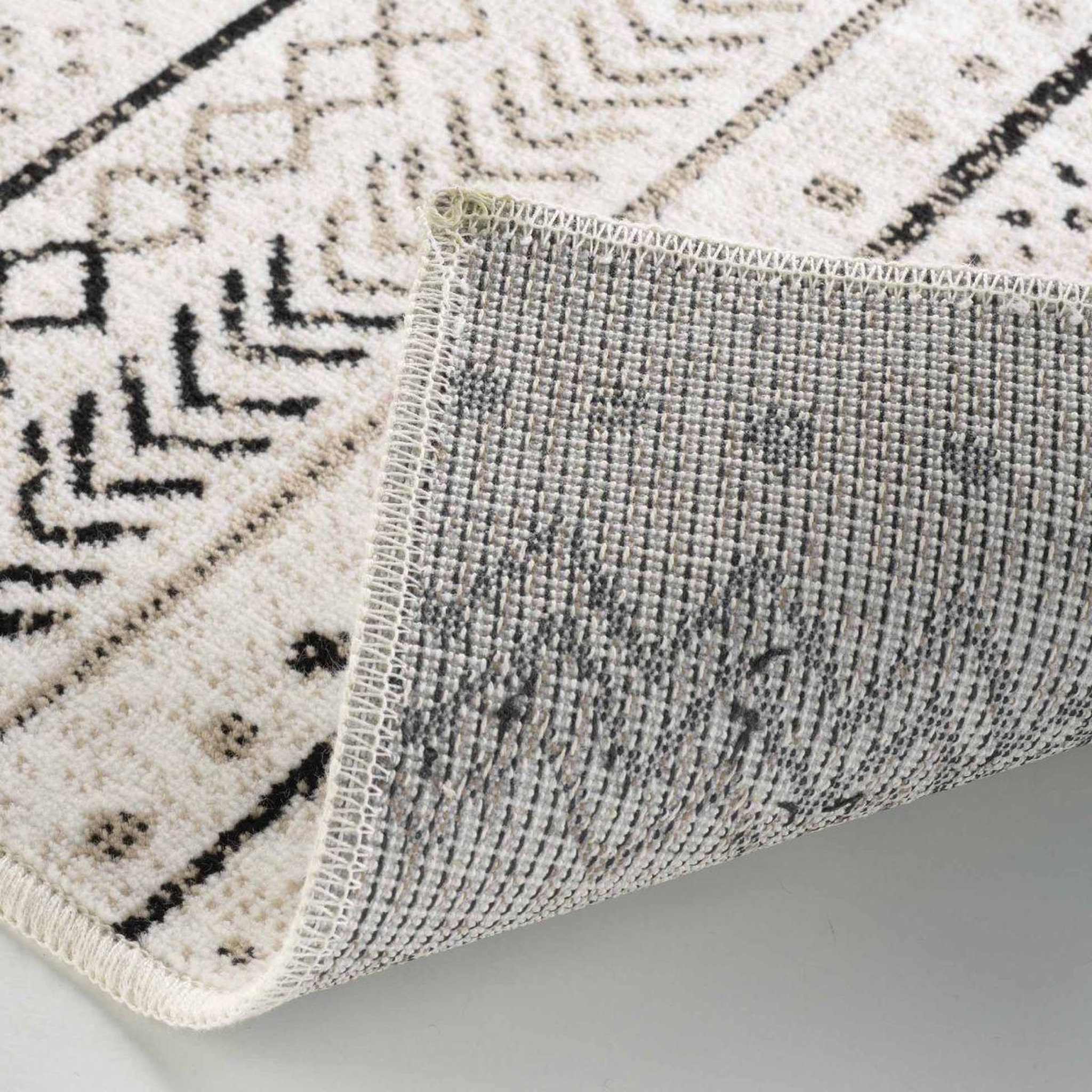 Voir la diapositive 3 : Douceur d'Intérieur Tapis déco  tallulah  68x110cm naturel