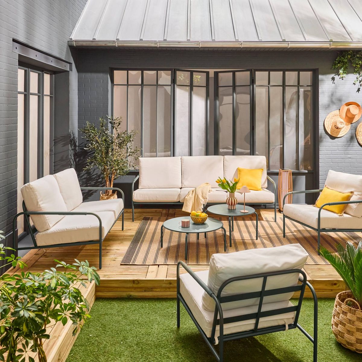 SWEEEK Salon de jardin LUANDA en acier, 7 places