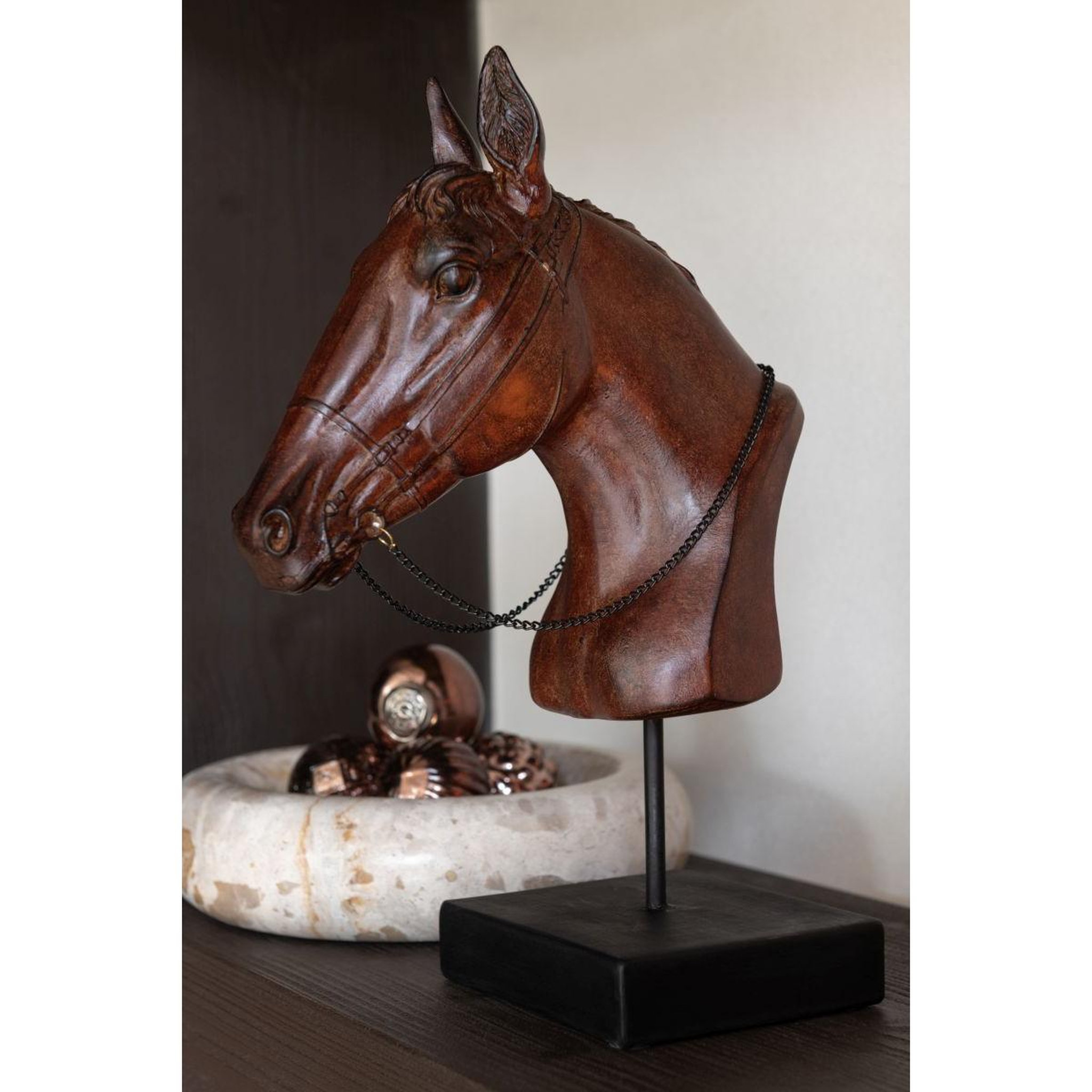 Voir la diapositive 4 : J-LINE Tête de cheval sur socle  ronny  35cm marron foncé