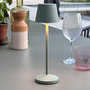Voir la diapositive 2 : Lumisky Lampe de table sans fil EMILY Vert olive Aluminium H25cm