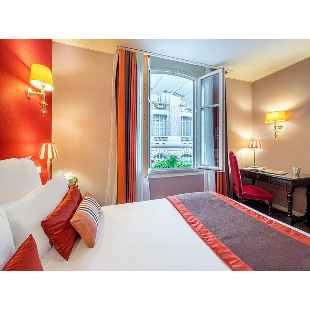 Smartbox 2 jours en hôtel 4* en basse saison dans le Quartier latin à Paris - Coffret Cadeau Séjour