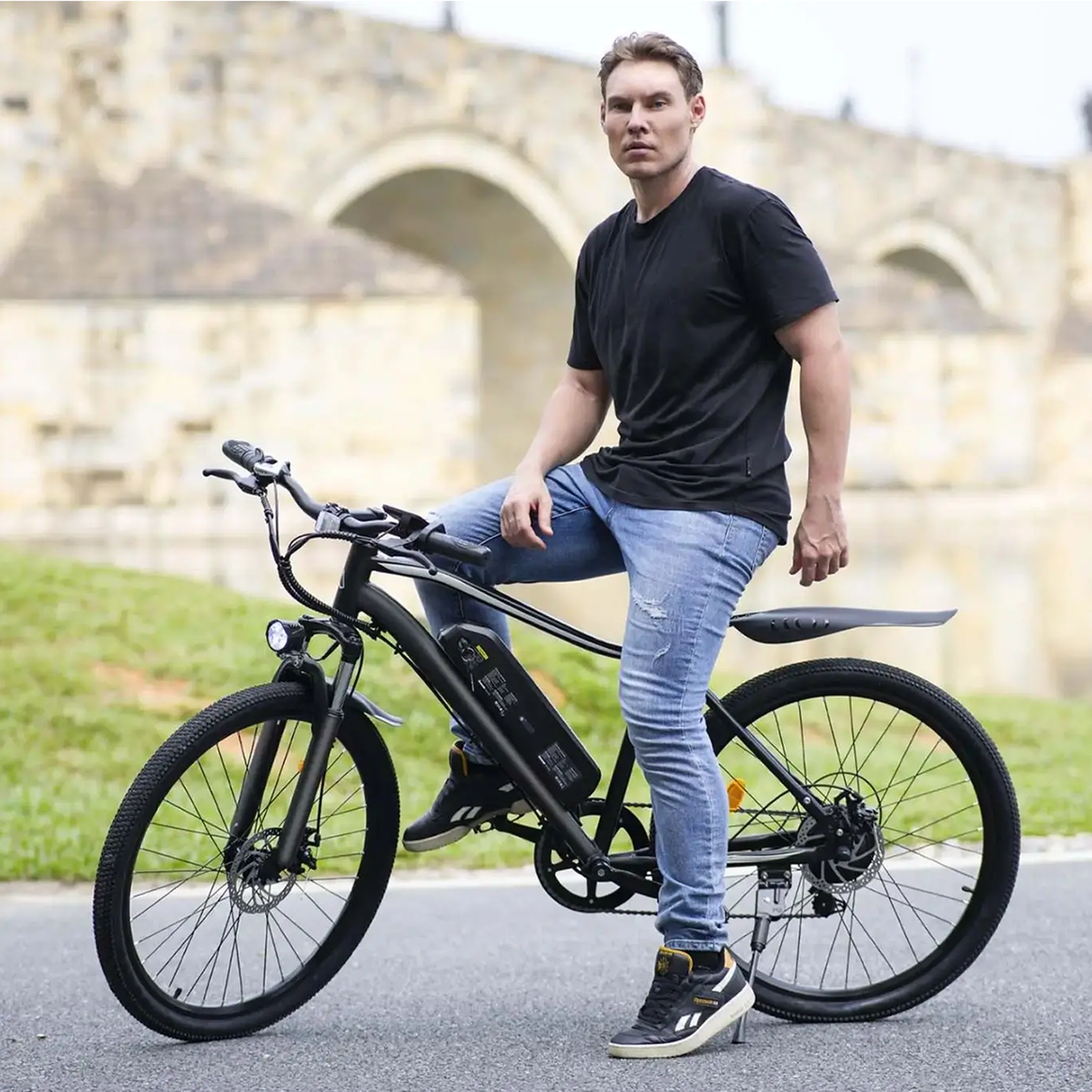 Voir la diapositive 3 : ISCOOTER Vélo électrique urbain iScooter EB3, 500 W, 36 V, 10,4 Ah, autonomie 75-100 km, noir