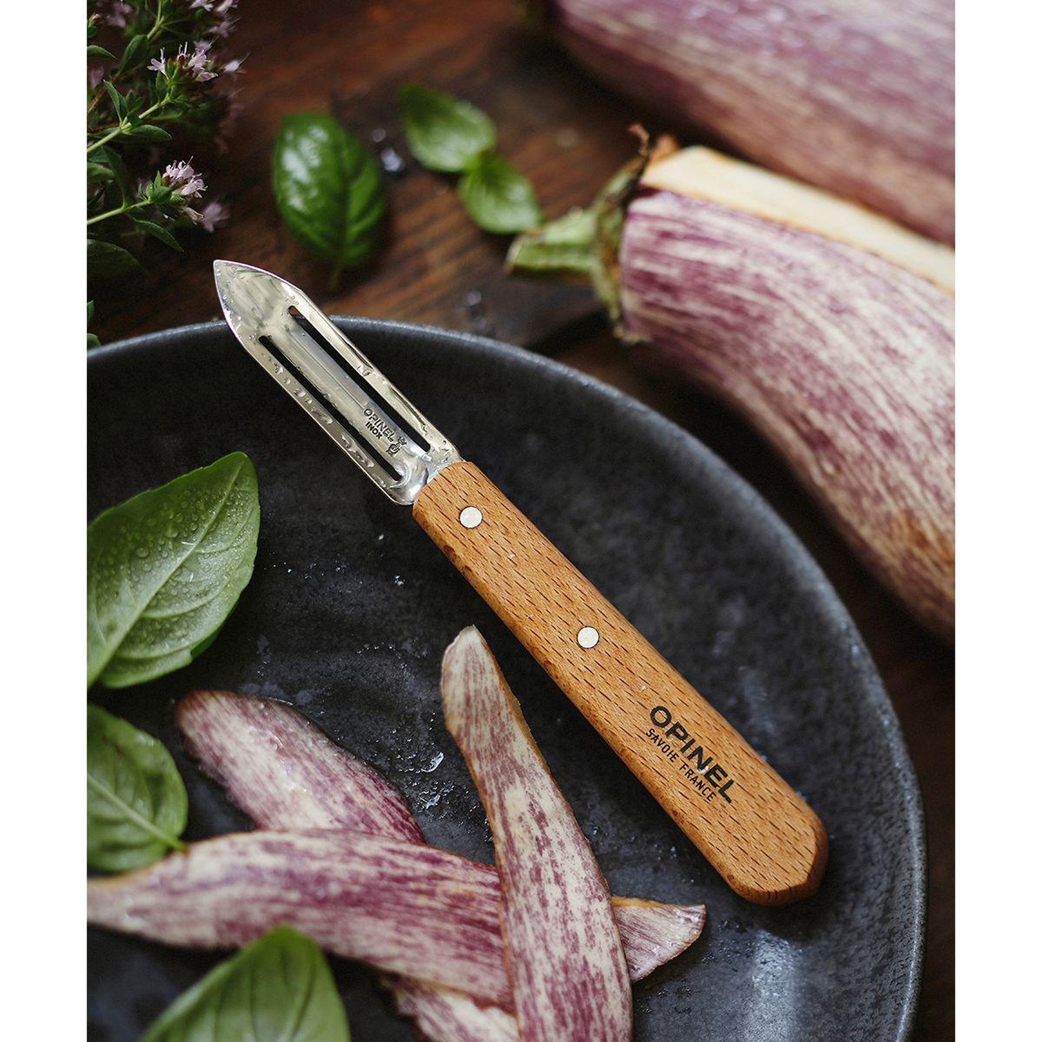 Voir la diapositive 3 : Opinel Eplucheur No115 hetre