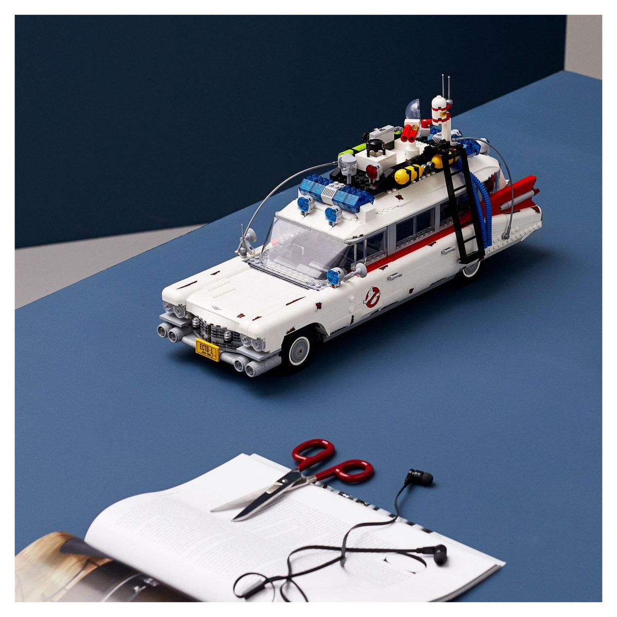 LEGO Icons 10274 ECTO-1 SOS Fantômes, jeu de voiture à construire pour adultes