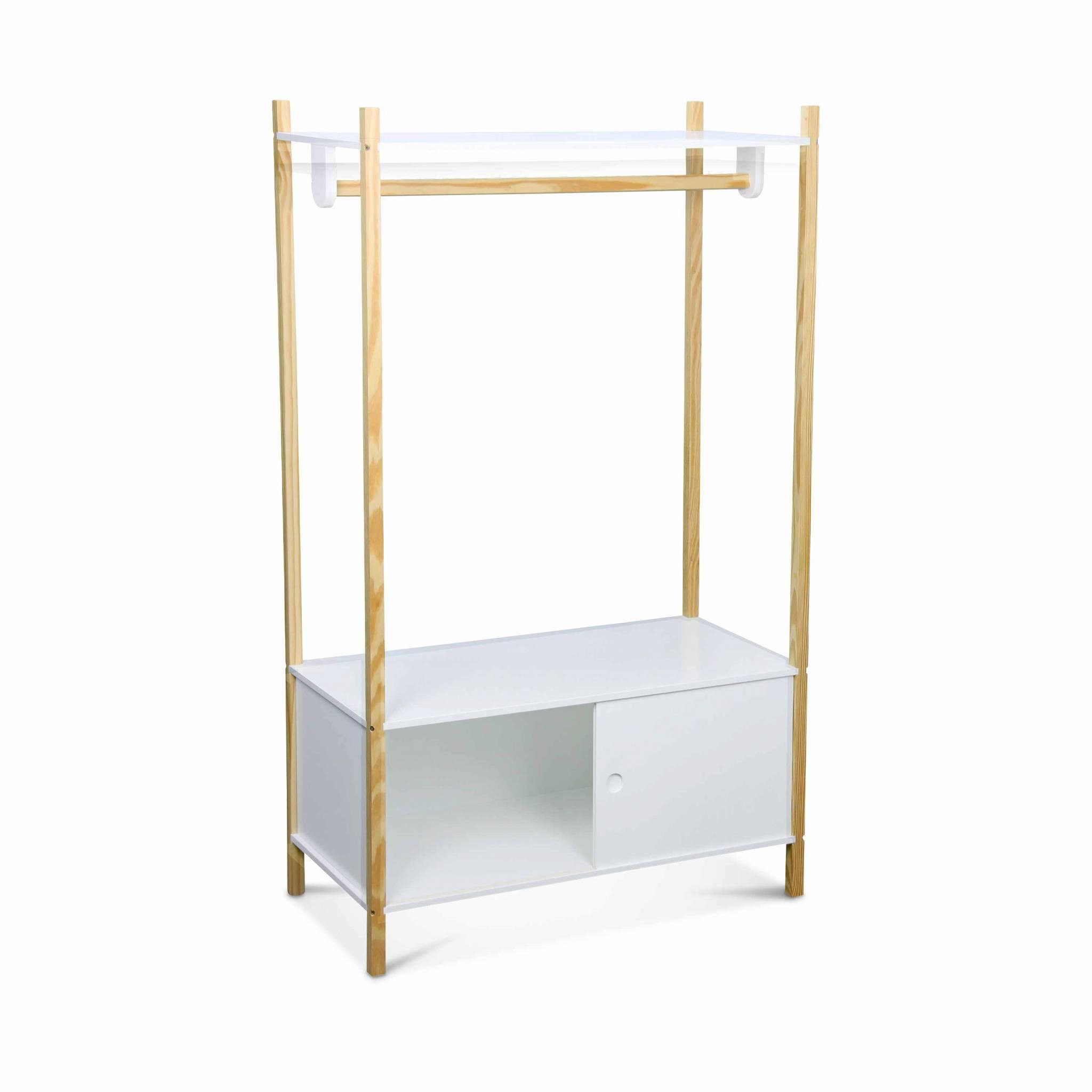 Voir la diapositive 4 : SWEEEK Penderie pour enfants - TOBIAS - deux portes coulissantes et portant bois massif en pin naturel blanc.  80X40X136.5CM