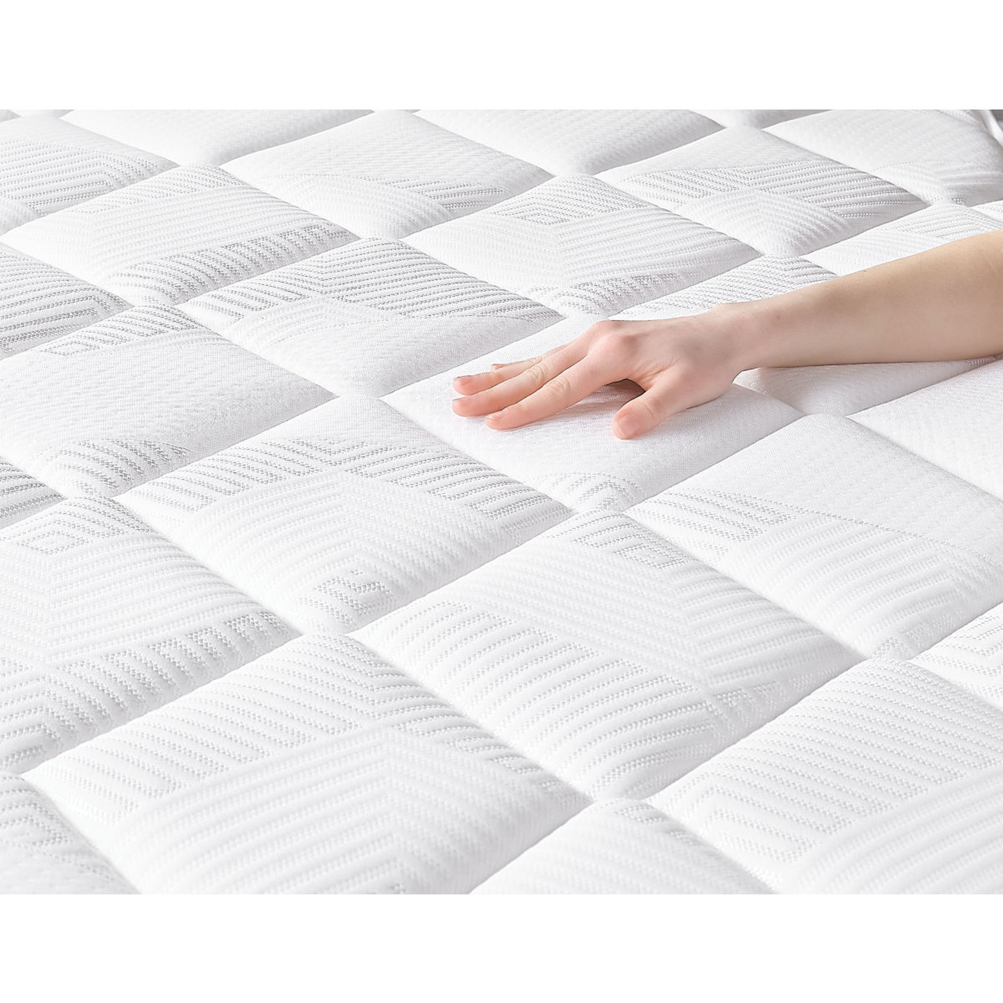 Voir la diapositive 2 : Matelas mémoire de forme et ressorts ensachés 140x190 cm LOURMARIN