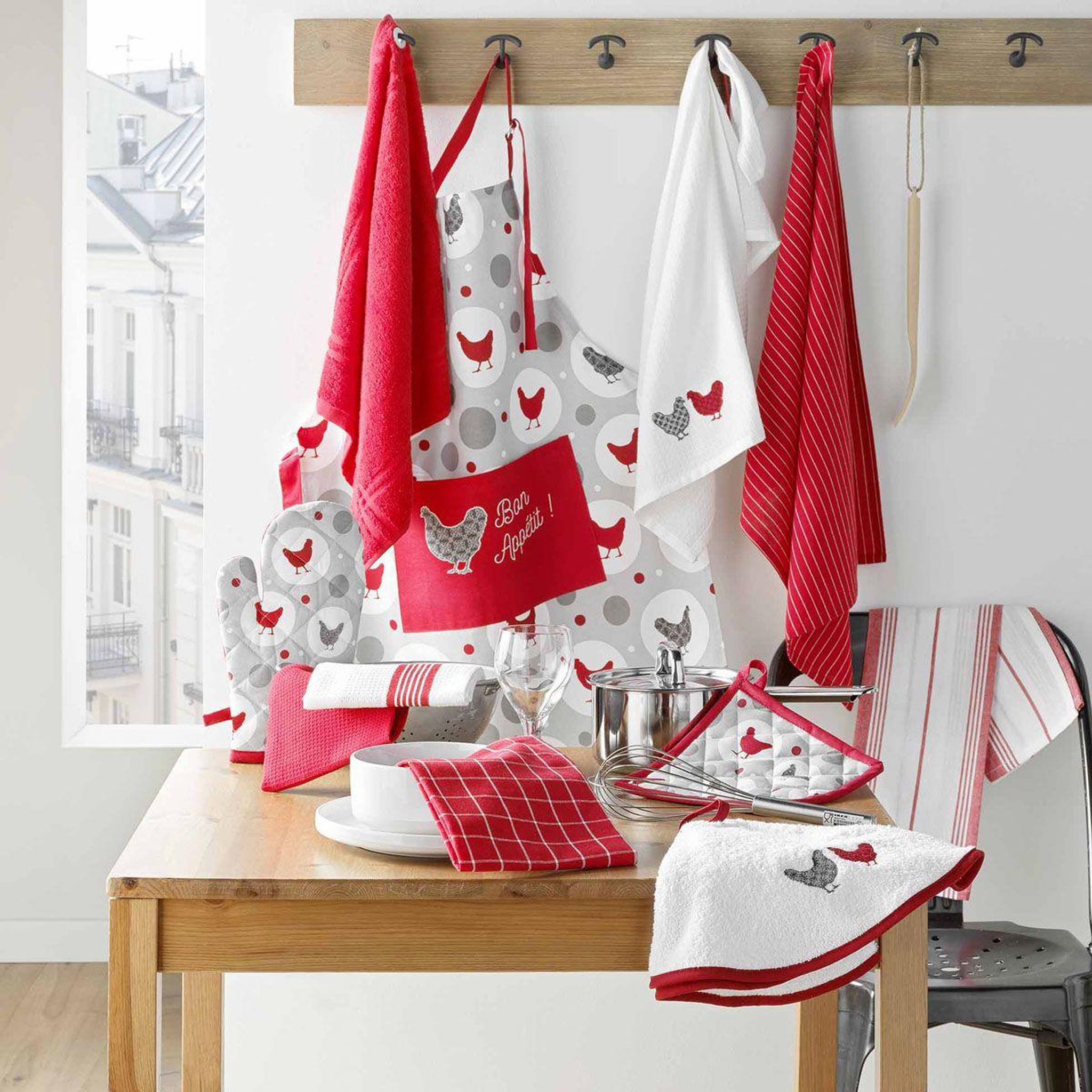 Voir la diapositive 3 : Douceur d'Intérieur Tablier de cuisine imprimé  suzette  84cm rouge & gris