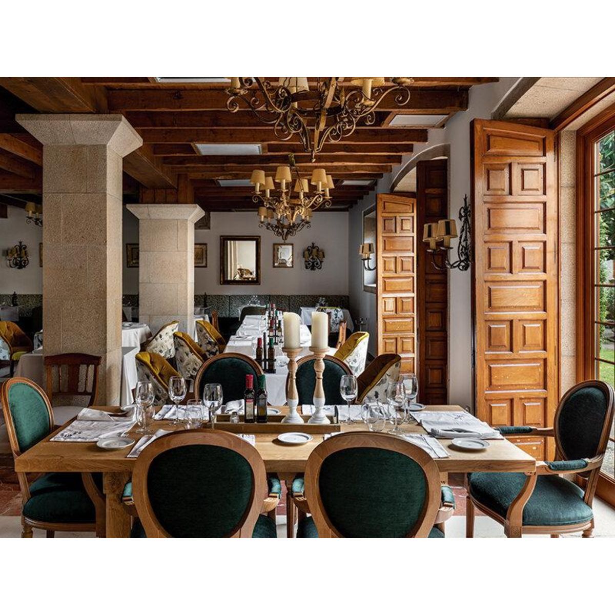 Smartbox Élégant séjour ibérique : 2 nuits dans une demeure d'époque en Espagne - Coffret Cadeau Séjour