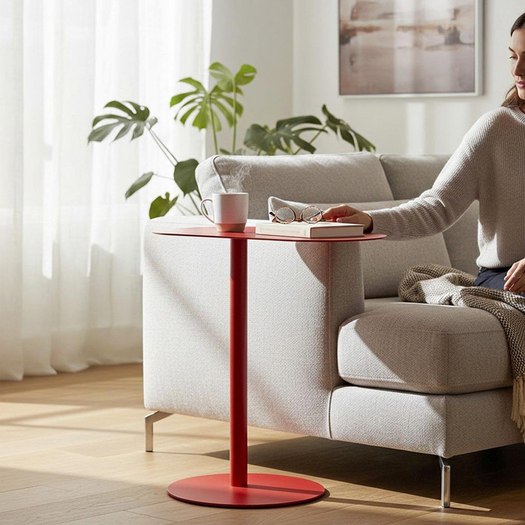 Voir la diapositive 4 : Paris Prix Table d'appoint design  conrad  60cm rouge