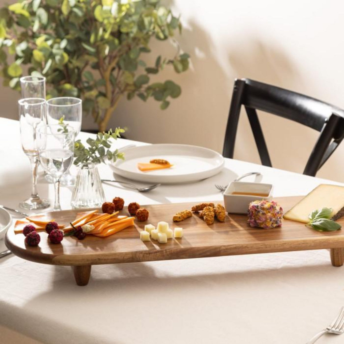 SECRET DE GOURMET Plat de Présentation sur Pied  Acacia  70cm Marron