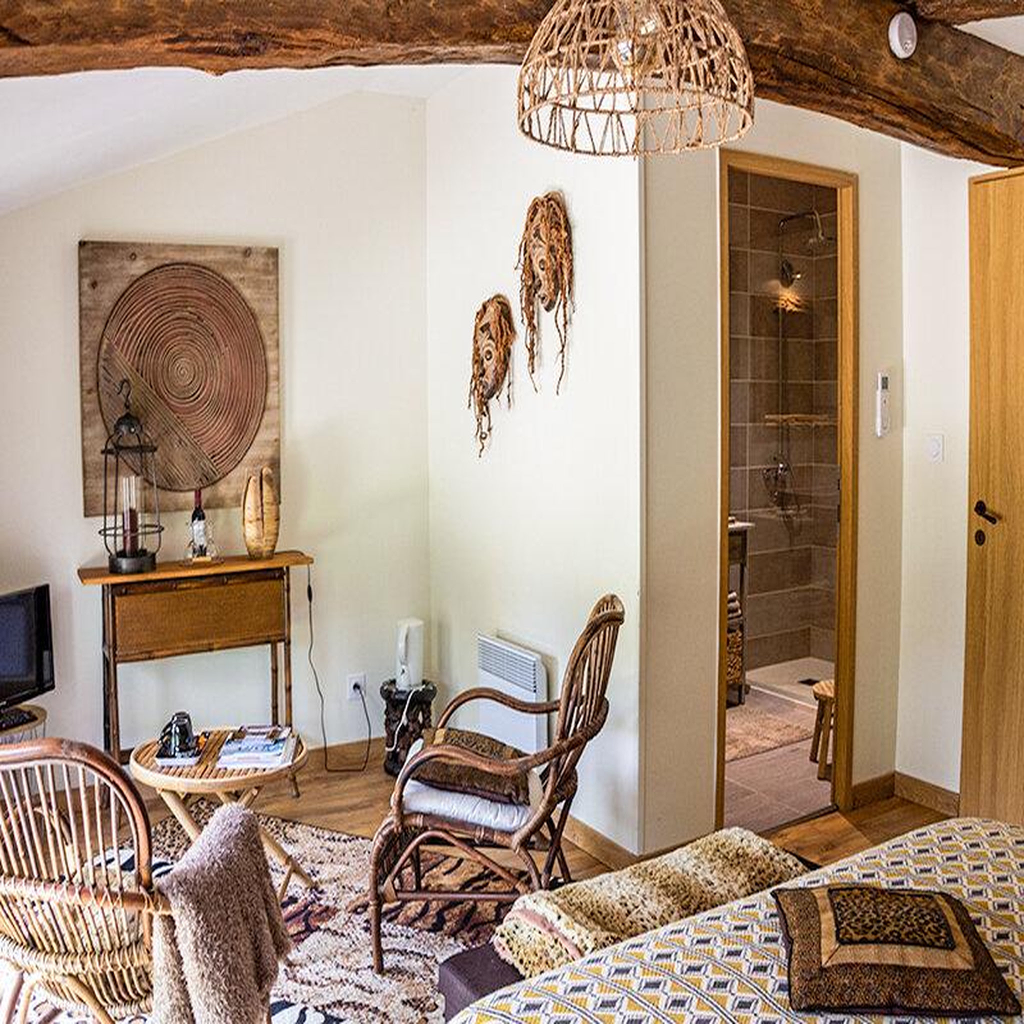 Voir la diapositive 3 : Smartbox 2 jours relaxants en maison d'hôtes avec accès à l'espace détente près de bordeaux - coffret cadeau séjour