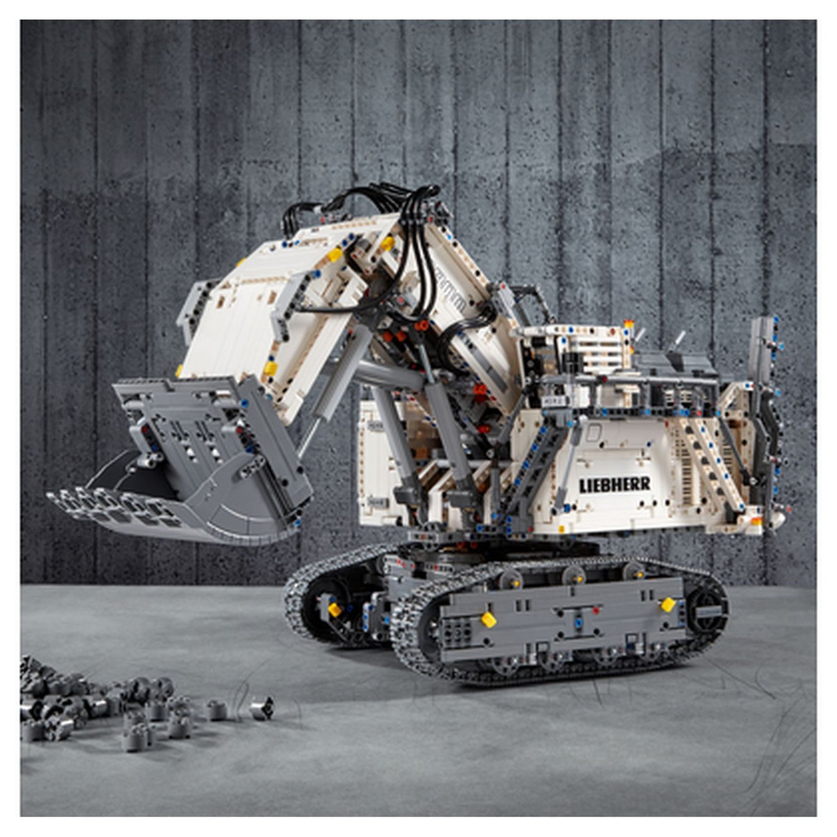 LEGO Technic 42100 - La pelleteuse Liebherr R 9800