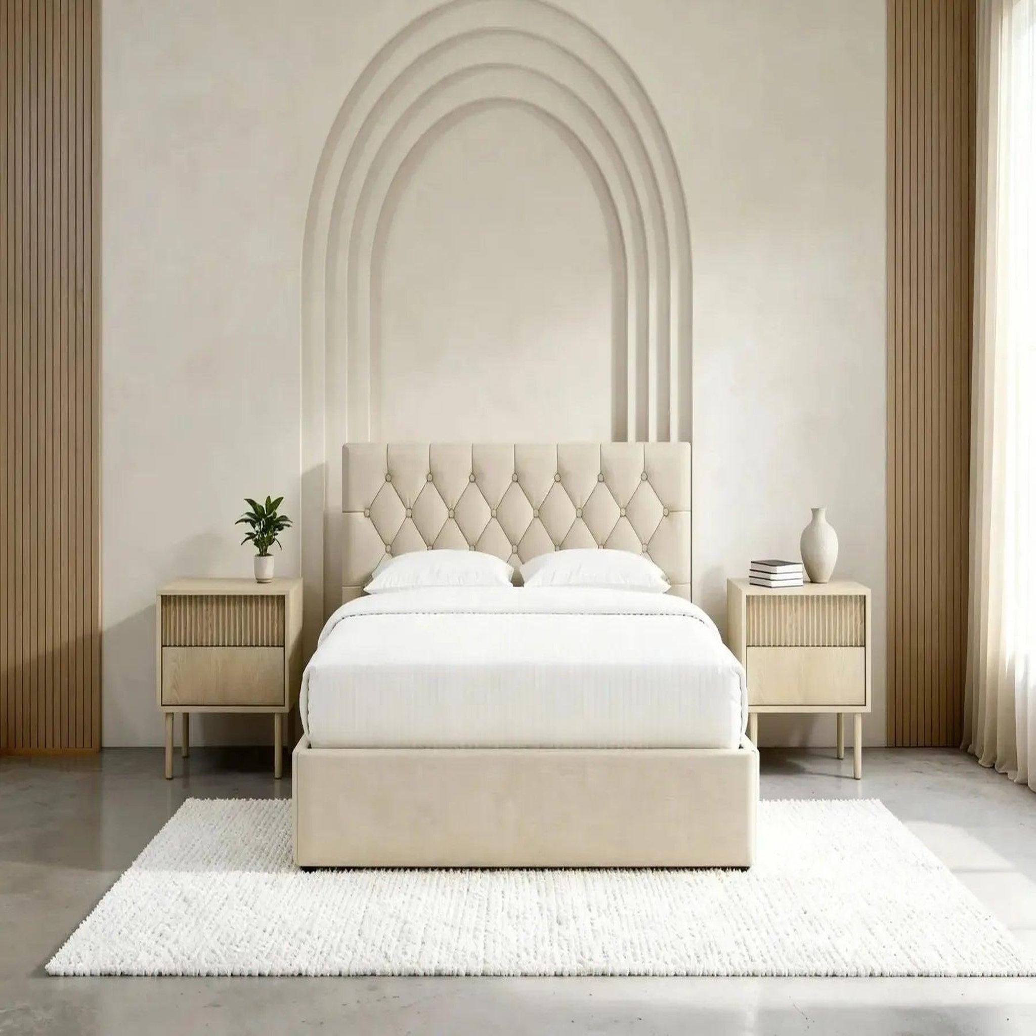 Voir la diapositive 3 : CASANOVA PARIS Emile - lit coffre tissu velours