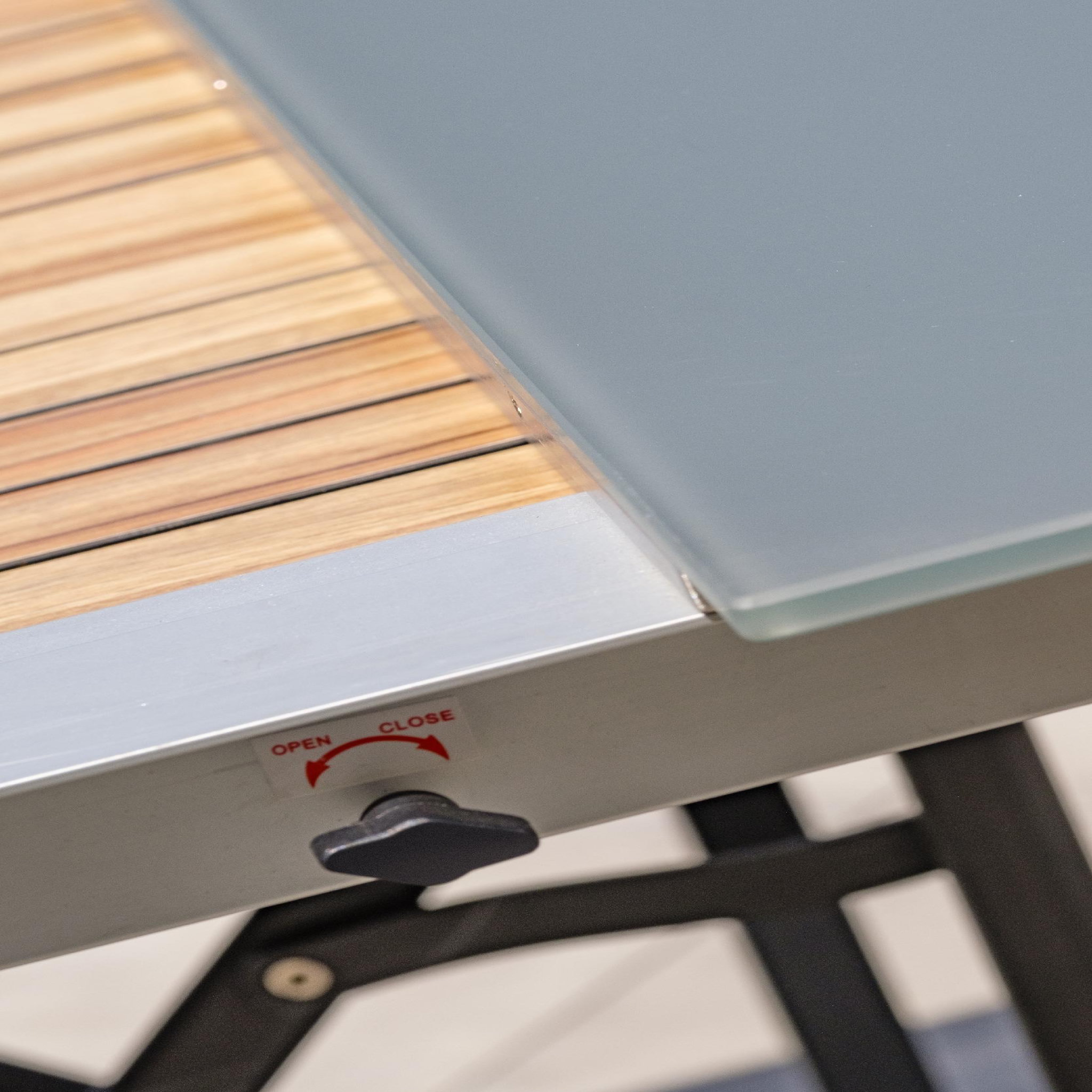 Voir la diapositive 6 : DCB GARDEN Table de jardin avec rallonge en HPL (8 places)