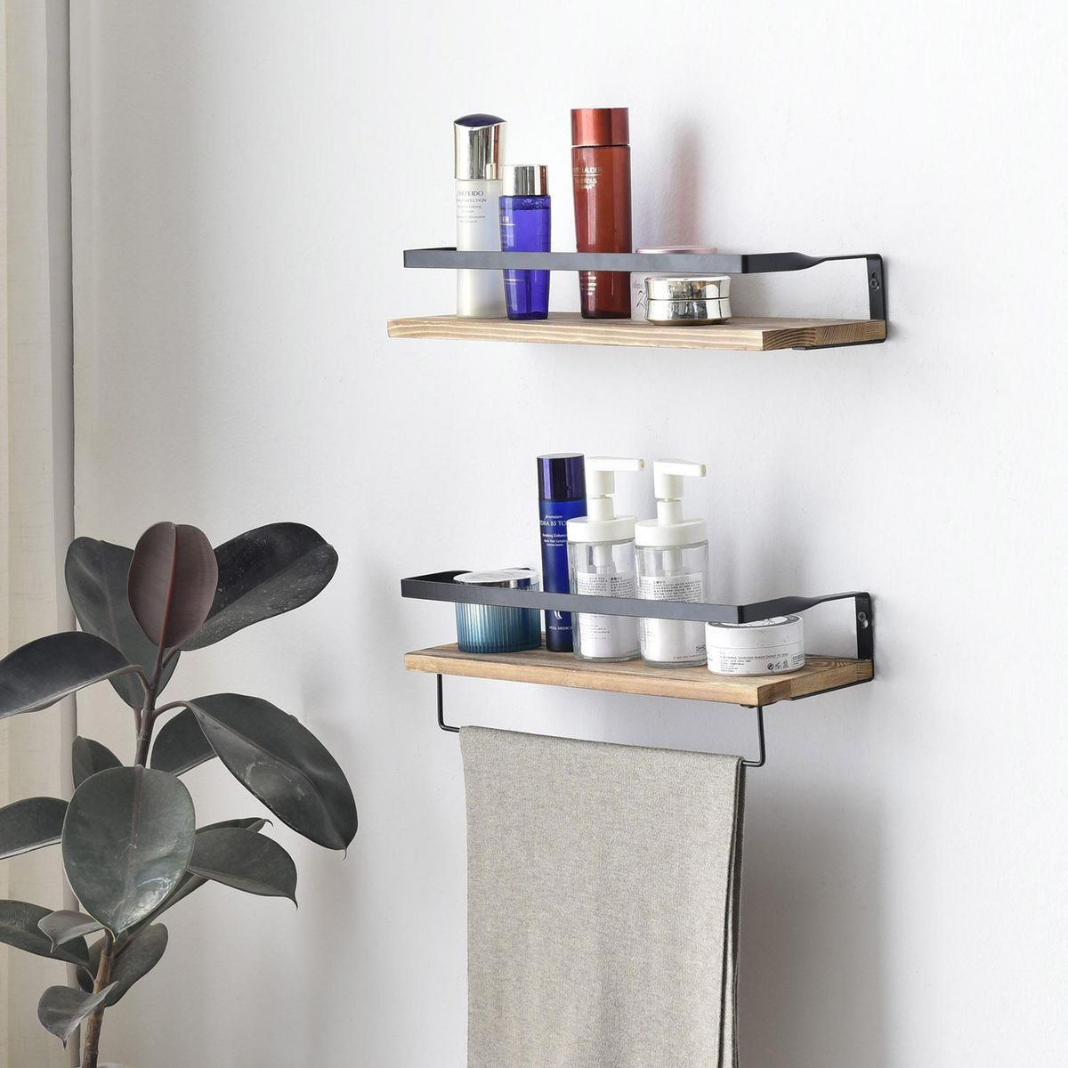 VS VENTA-STOCK Set de 2 étagères murales Xavi avec porte-serviettes, bois de pin