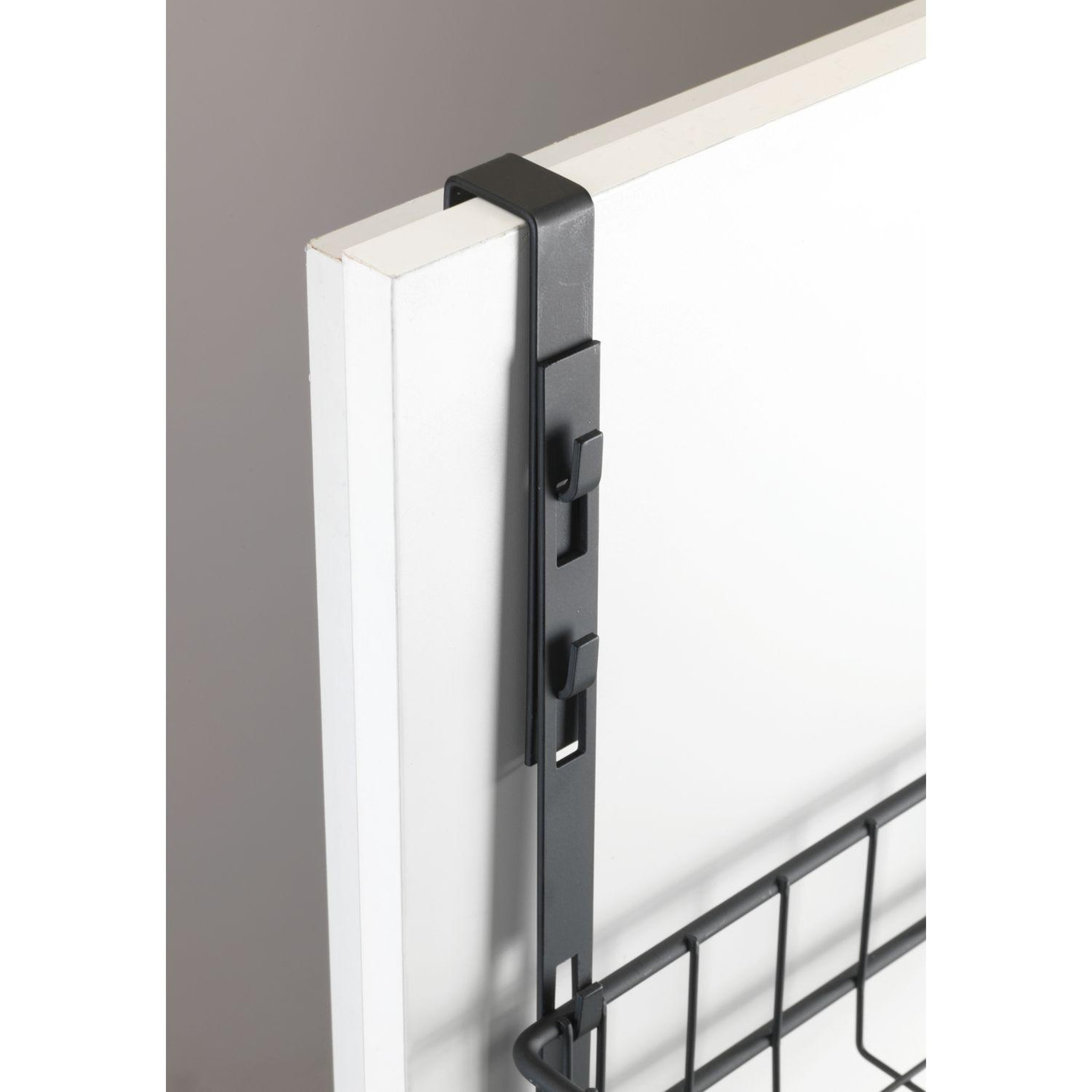 Voir la diapositive 4 : Wenko Etagère de cuisine de porte gala - l. 39 x h. 75 cm - noir