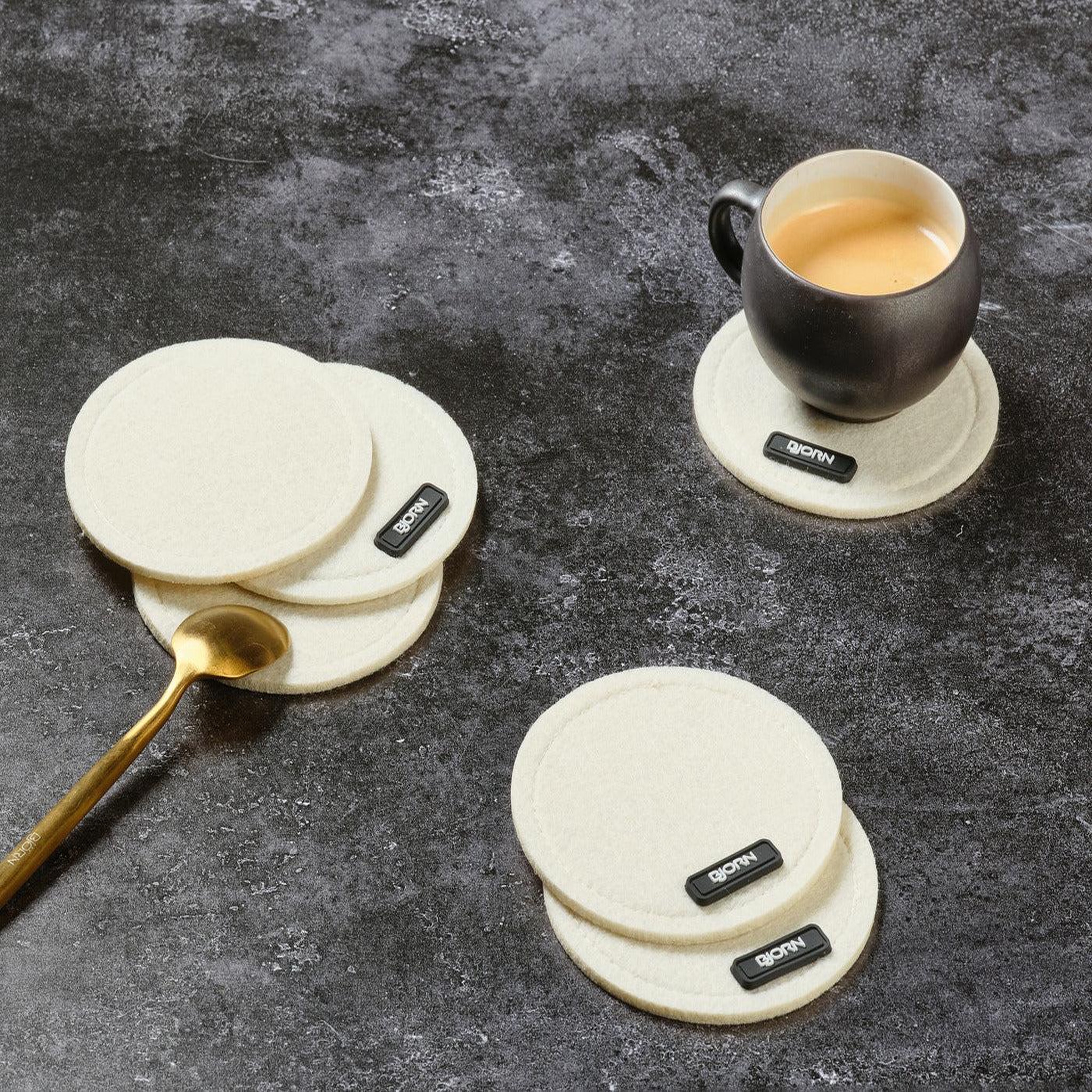 Voir la diapositive 2 : BJORN Sous-verre rond - 6 pièces - feutre recyclé beige