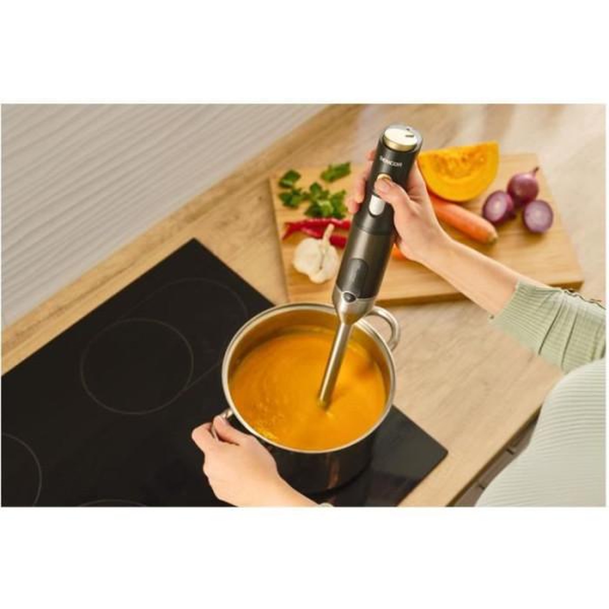 Voir la diapositive 3 : MARKET24 Mixeur Electrique  plongeant 6 en 1 - SENCOR - SHB 6442BK - 1200 W - Technologie TITANIUM QuadBlade - Noir