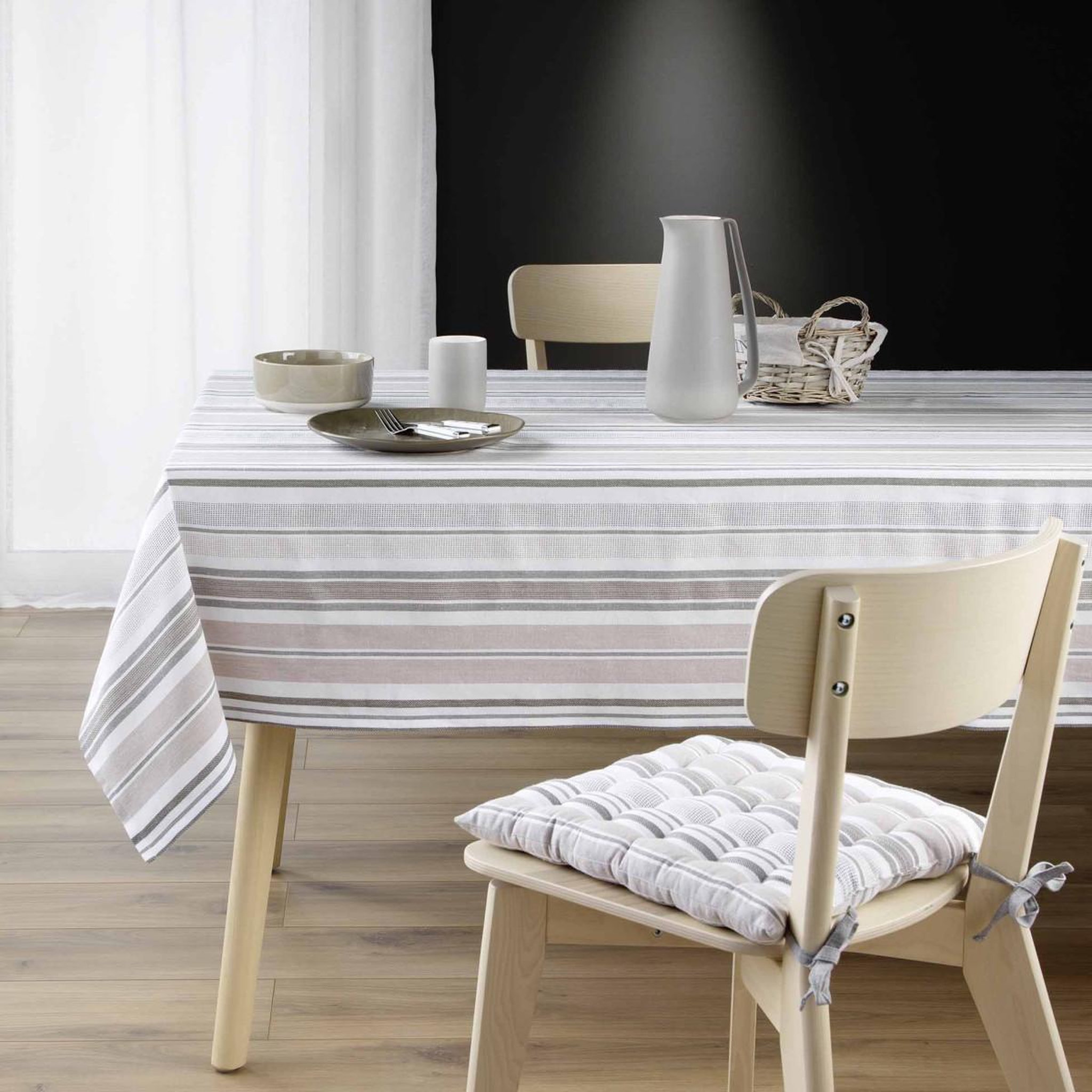 Voir la diapositive 3 : Douceur d'Intérieur Nappe imprimé  melina  140x240cm gris