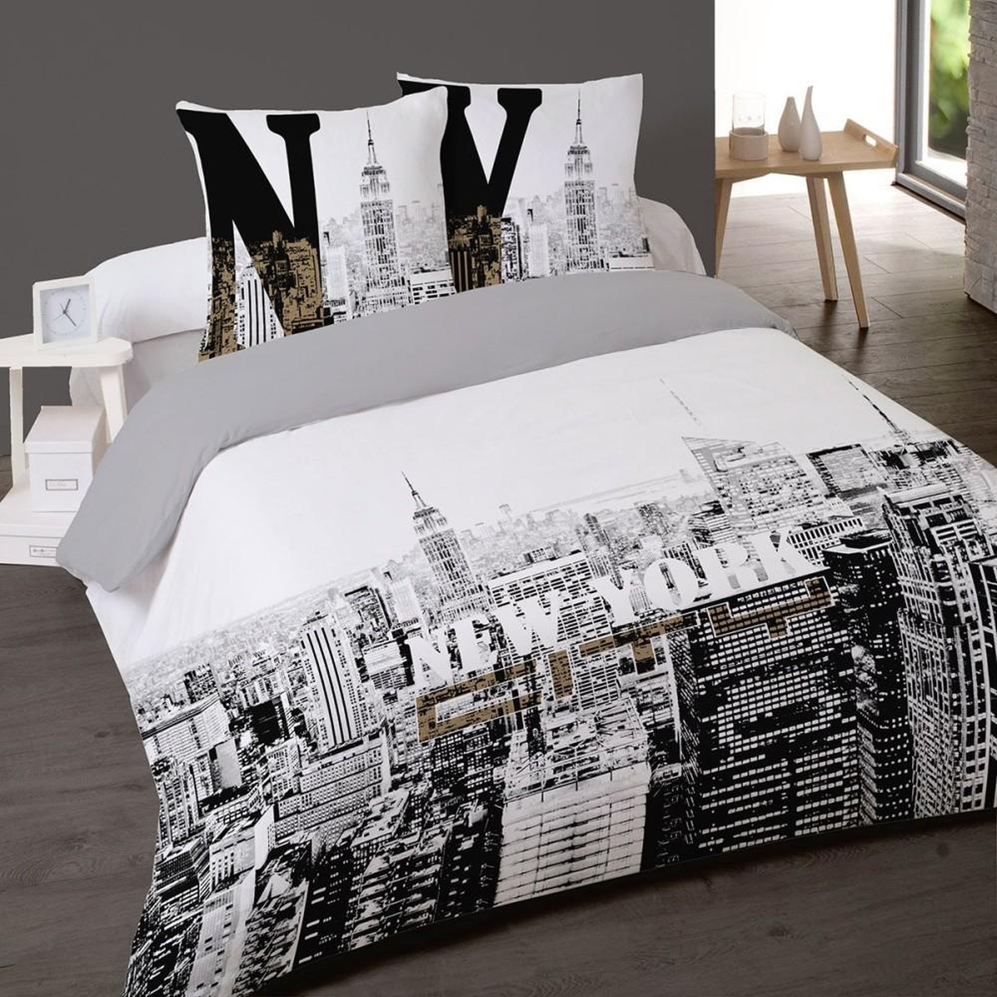 Voir la diapositive 1 : Dourev Housse de couette 260x240 New York Building + 2 taies coton 52 fils