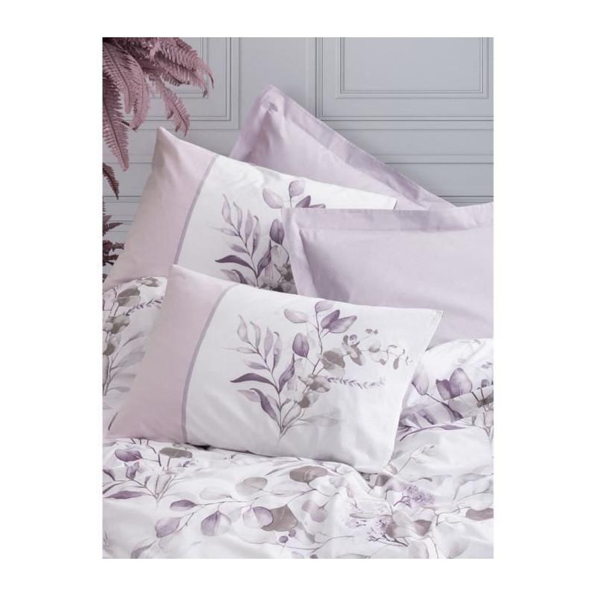 Voir la diapositive 2 : GENERIQUE Parure de lit - 129CTN64285 - 1 housse de couette 220 x 240 cm + 2 taies d'oreiller 60 x 60 cm - 100% coton ranforcé - Lilas
