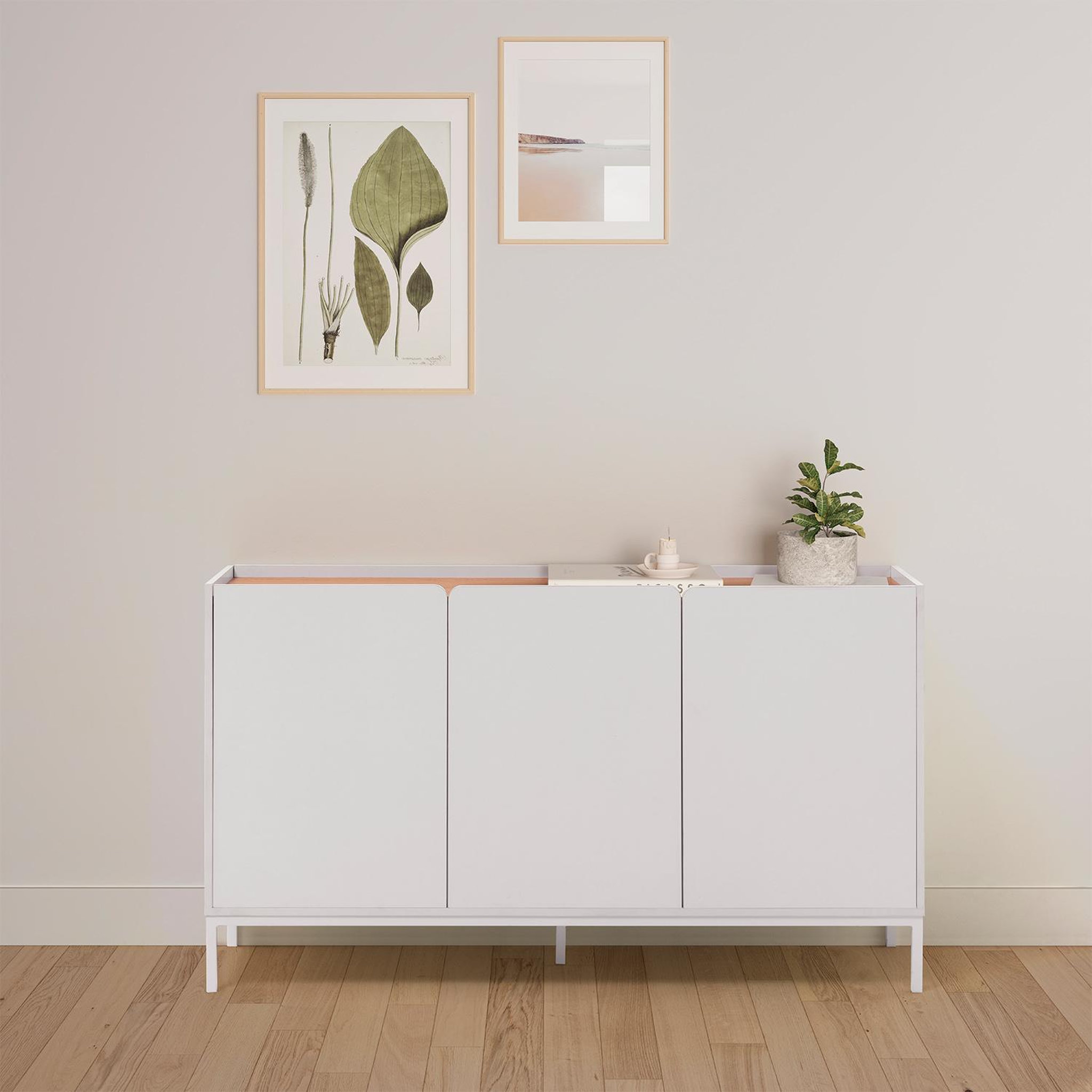 Voir la diapositive 2 : VS VENTA-STOCK Buffet Curva 3 portes couleur Blanc