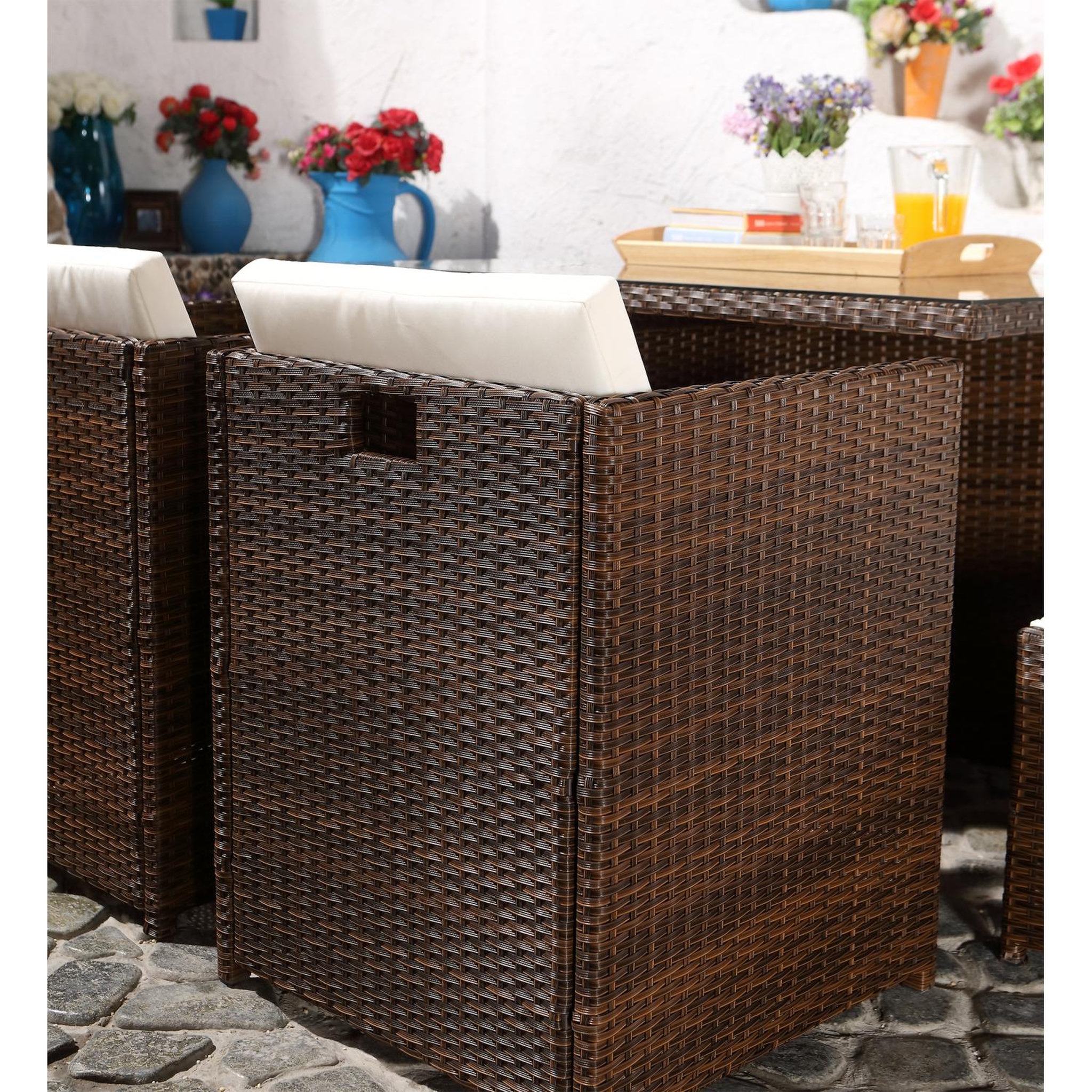 Voir la diapositive 6 : CONCEPT USINE Salon de jardin 8 places marron-blanc + housse de protection miami