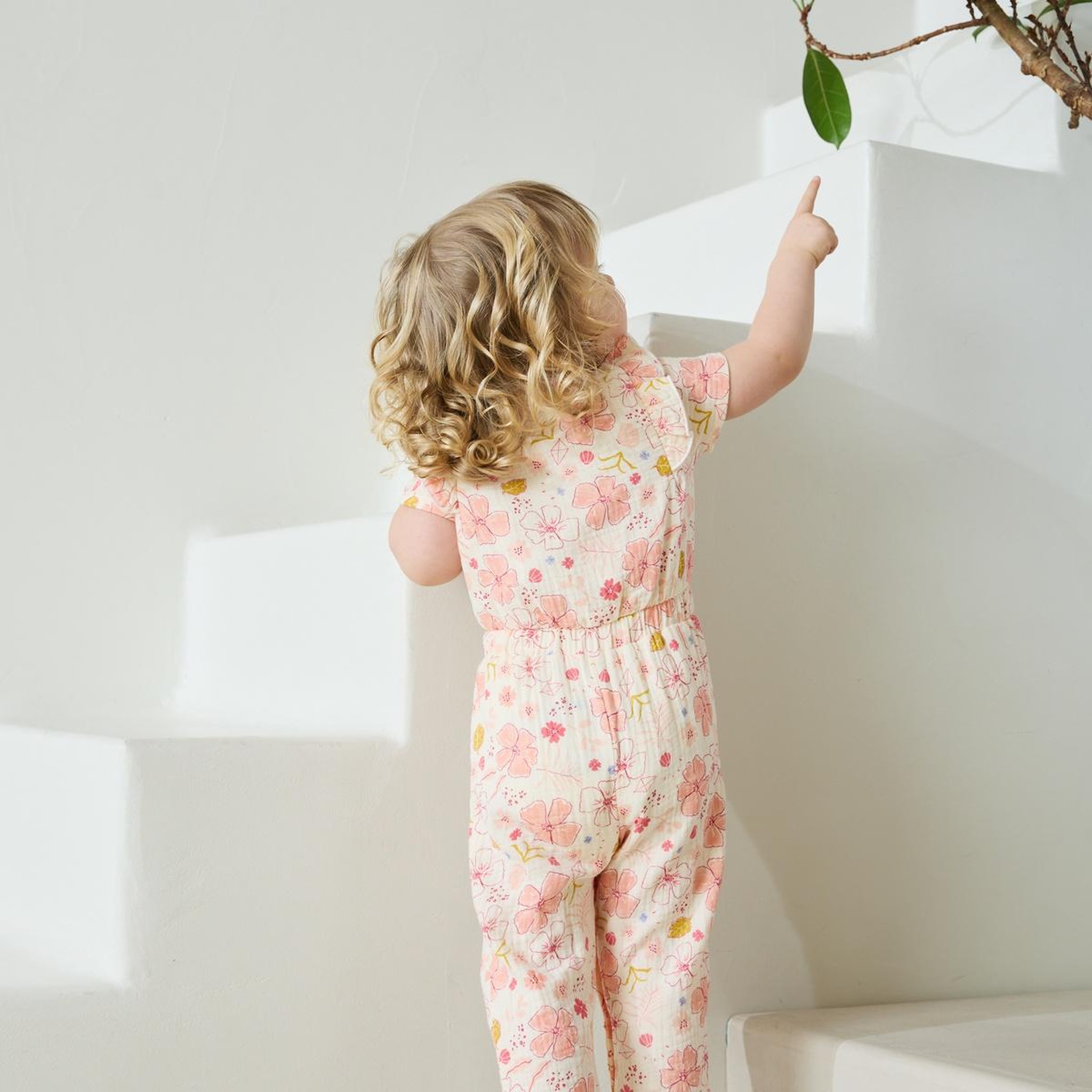 Voir la diapositive 5 : Petit Béguin Combinaison bébé en gaze de coton santa giulia