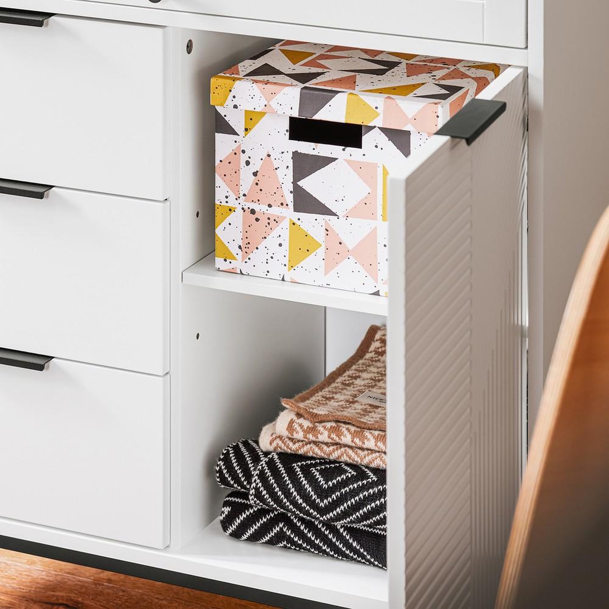 Voir la diapositive 5 : SOBUY SoBuy - Buffet Bas à trois tiroirs - Blanc - 86x40x108cm - Moderne - FSB94-W