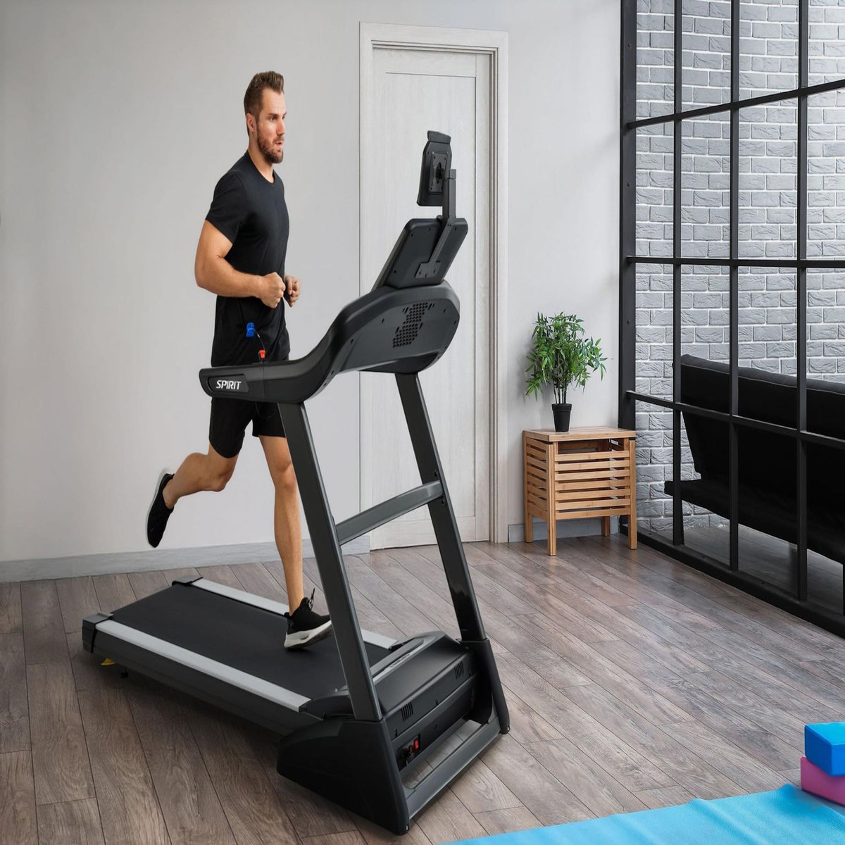 Spirit Tapis de course Motorisé - Spirit - Modèle XT485ENT - 20 Km/h - Bluetooth/App - Maison/Appartement