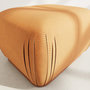 Voir la diapositive 5 : LISA DESIGN Penelope - pouf en velours texturé