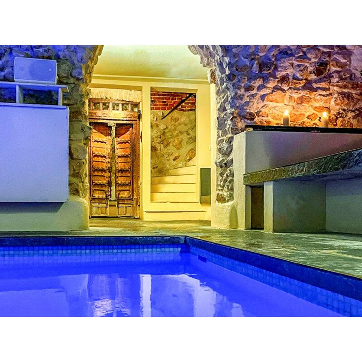 Smartbox Parenthèse bien-être : accès d'1h30 à l'espace détente avec massage et gommage près de Paris - Coffret Cadeau Bien-être