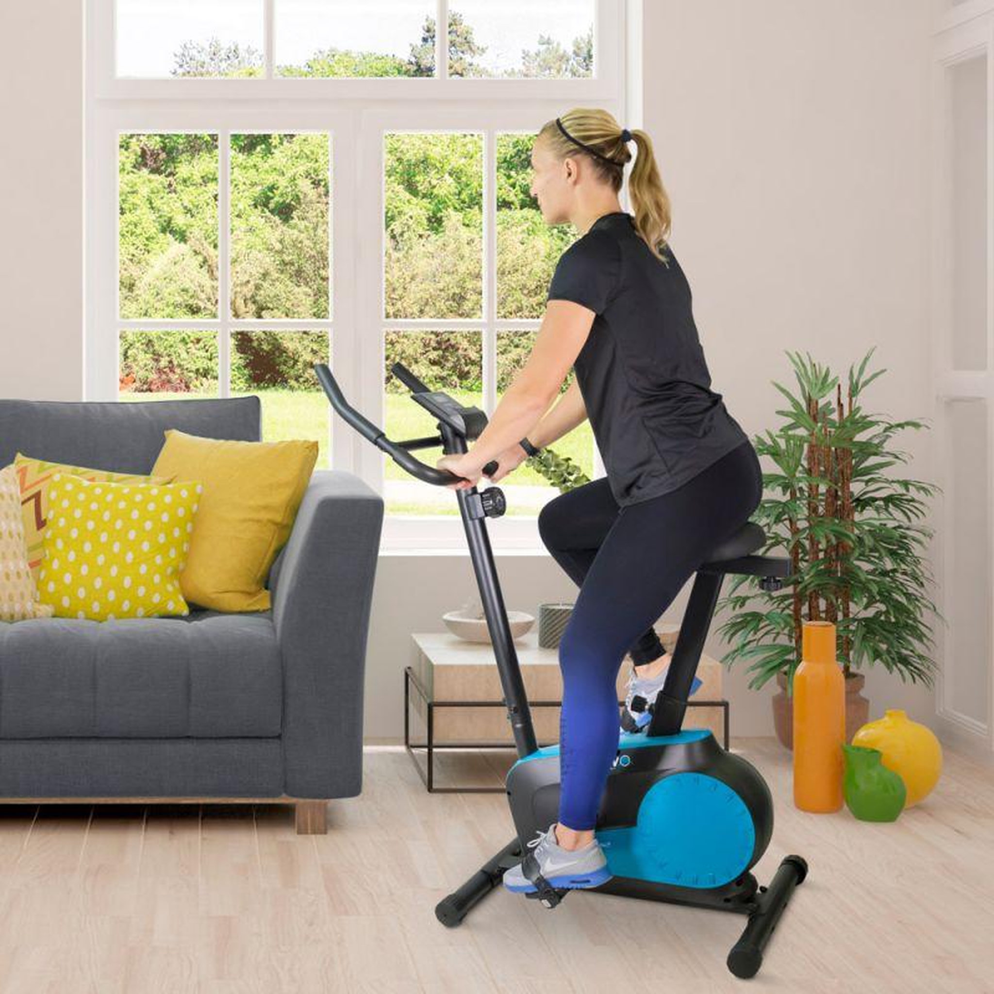 Voir la diapositive 2 : SPARRAW Vélo d'appartement TEMPO Roue d'inertie 3kg - 8 niveaux de résistance, Capteurs Pouls, Ecran d'entraînement, Réglable