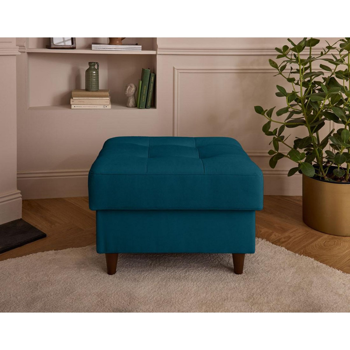 LISA DESIGN Anna - pouf en velours - pieds en bois