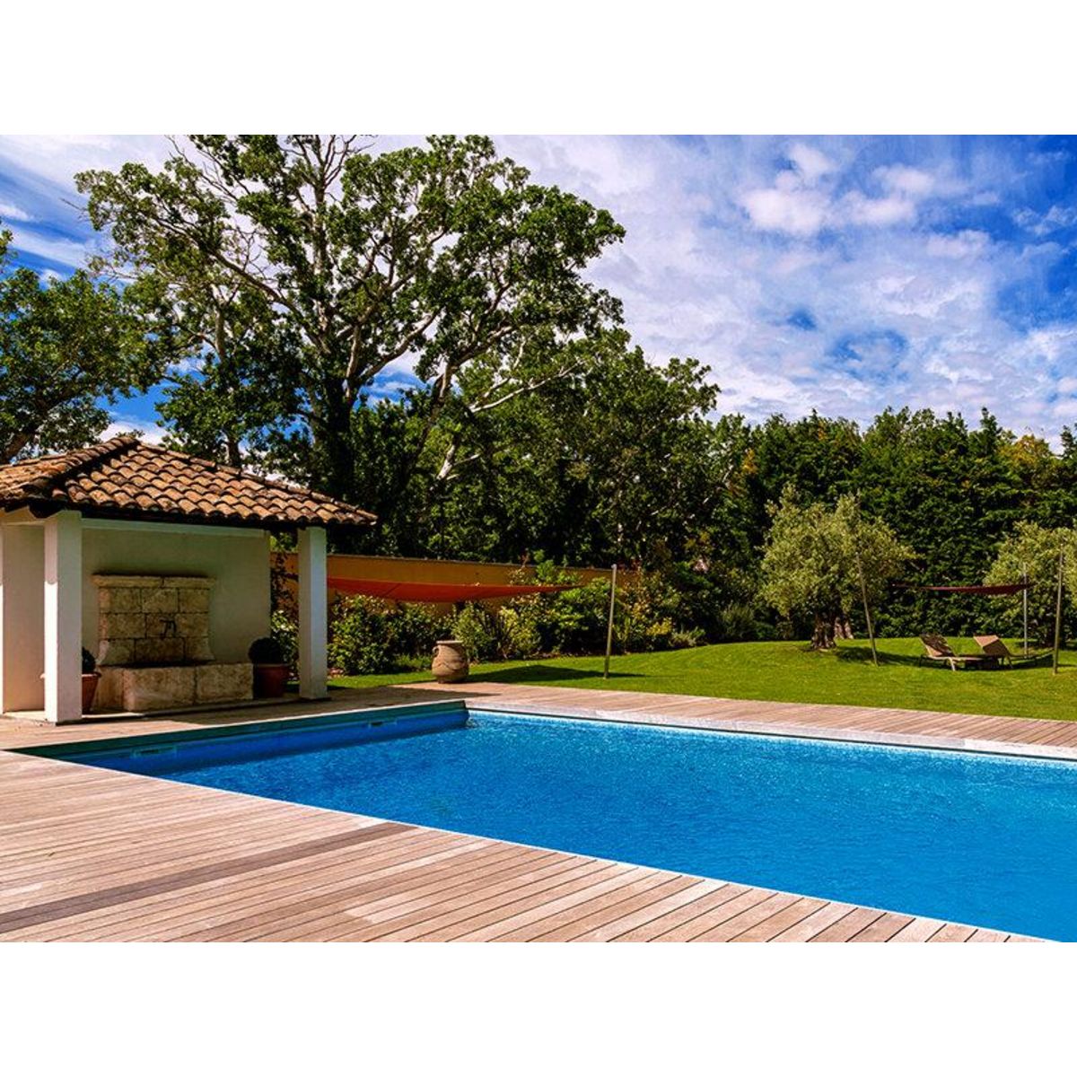 Smartbox Séjour savoureux de 3 jours avec dîners Menu 3 Plats à Avignon - Coffret Cadeau Séjour