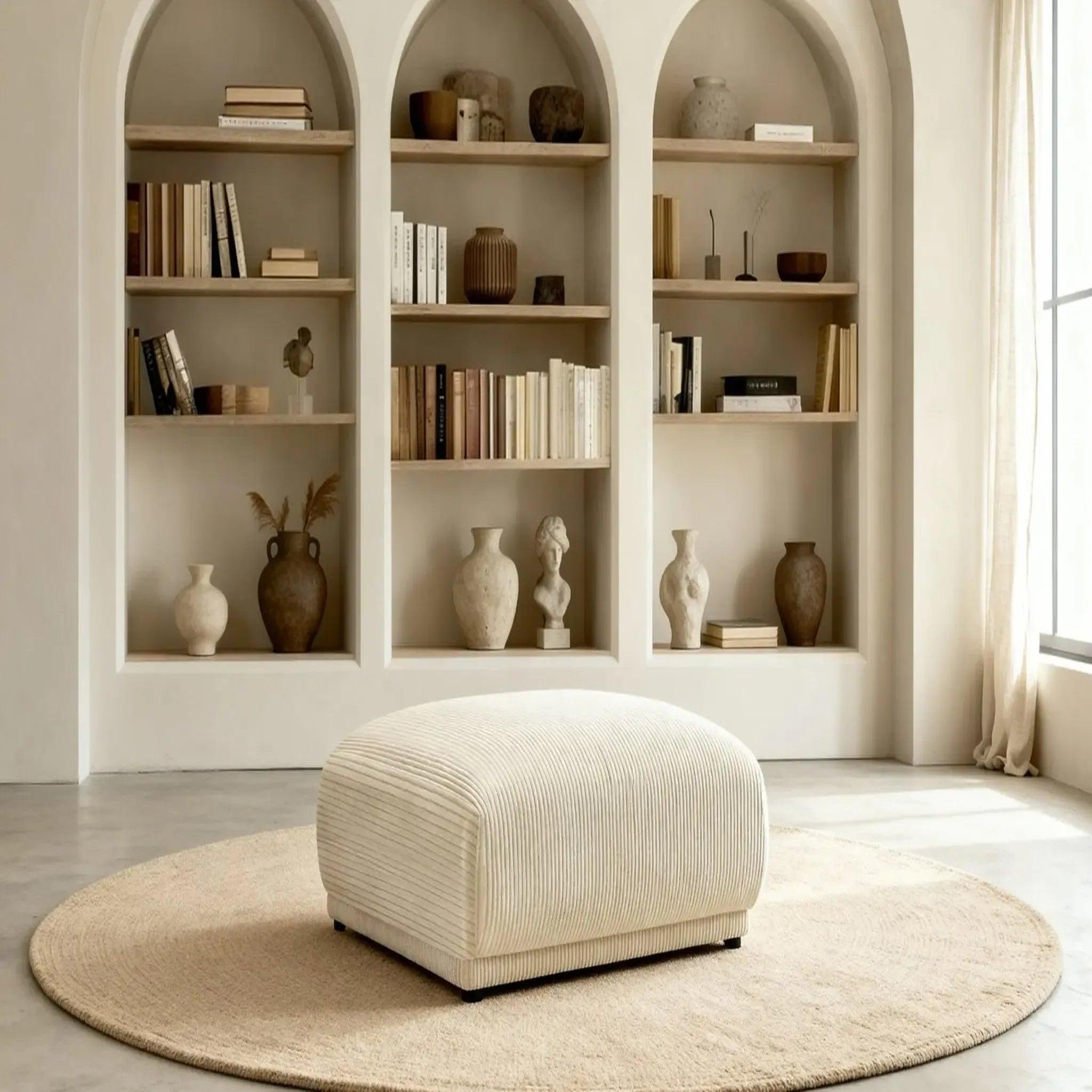 Voir la diapositive 2 : CASANOVA PARIS Rosalie - pouf velours cotelé